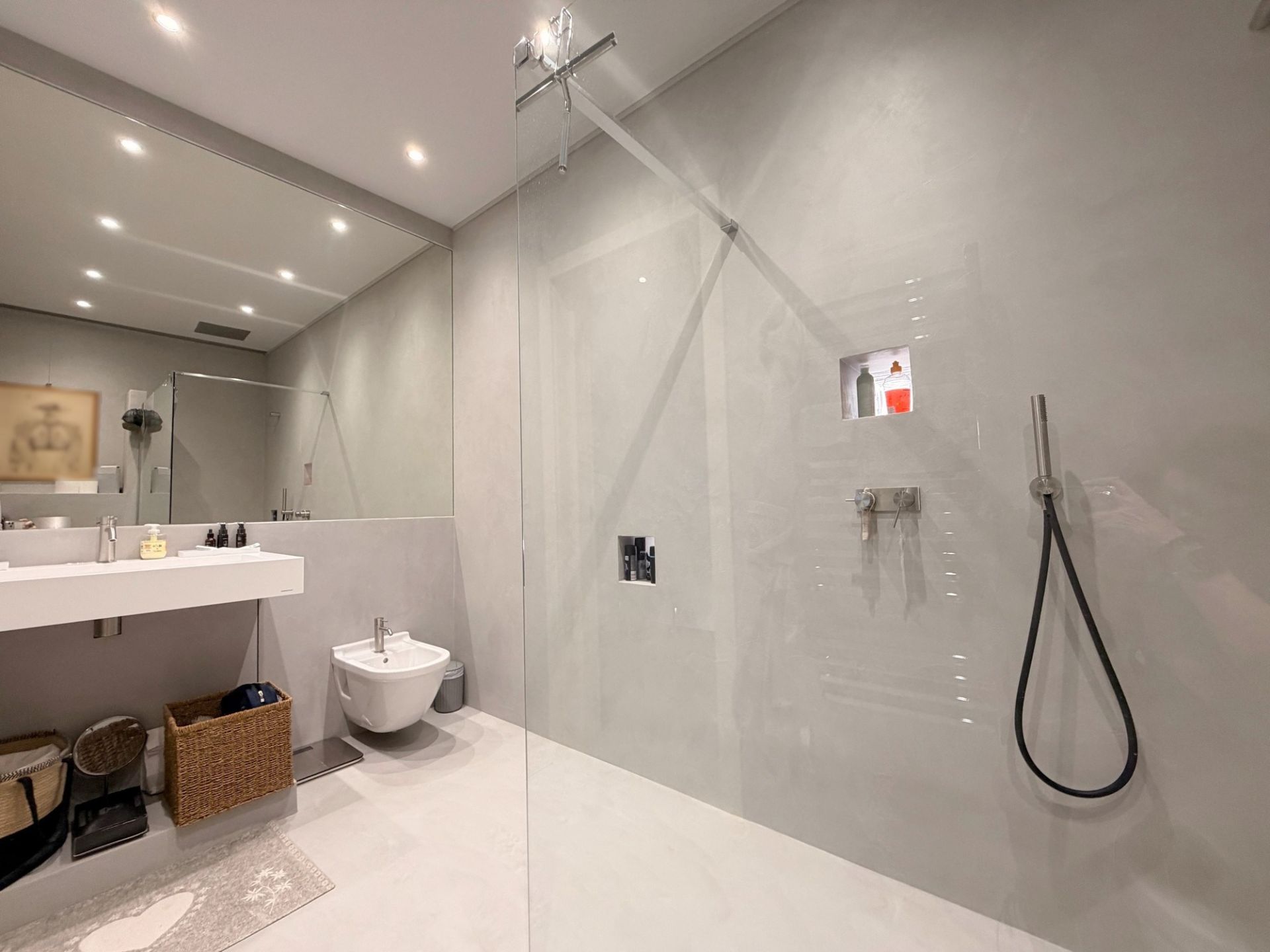 luxury duplex 4 Rooms for sale on MONACO (98000)