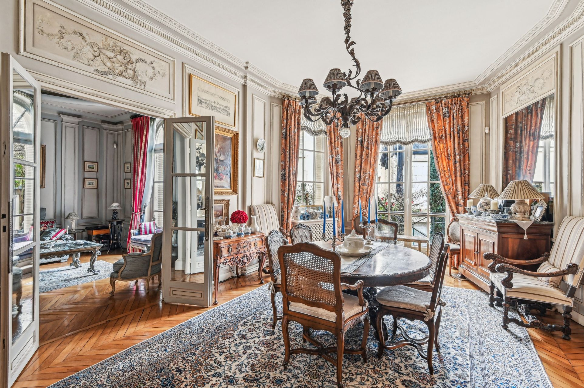hôtel particulier 14 Pièces en vente sur PARIS (75016)
