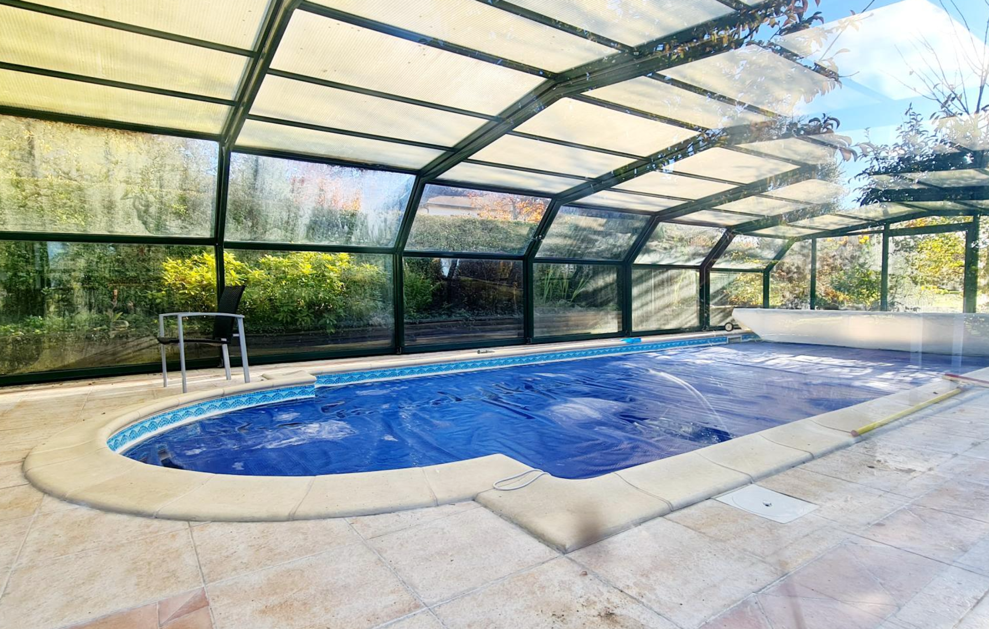 luxury house 8 Rooms for sale on PONT L EVEQUE (14130)