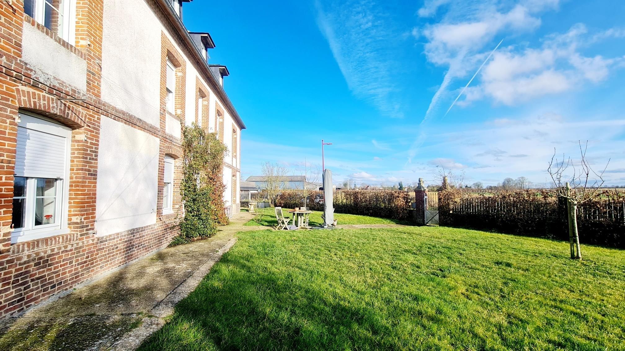 maison de luxe 8 Pièces en vente sur MOYAUX (14590)