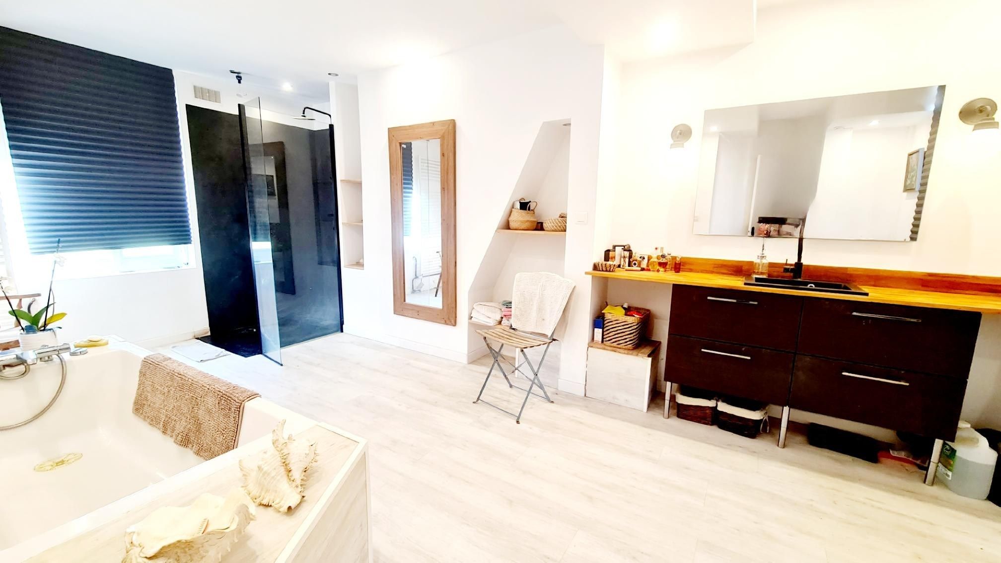 maison de luxe 8 Pièces en vente sur MOYAUX (14590)