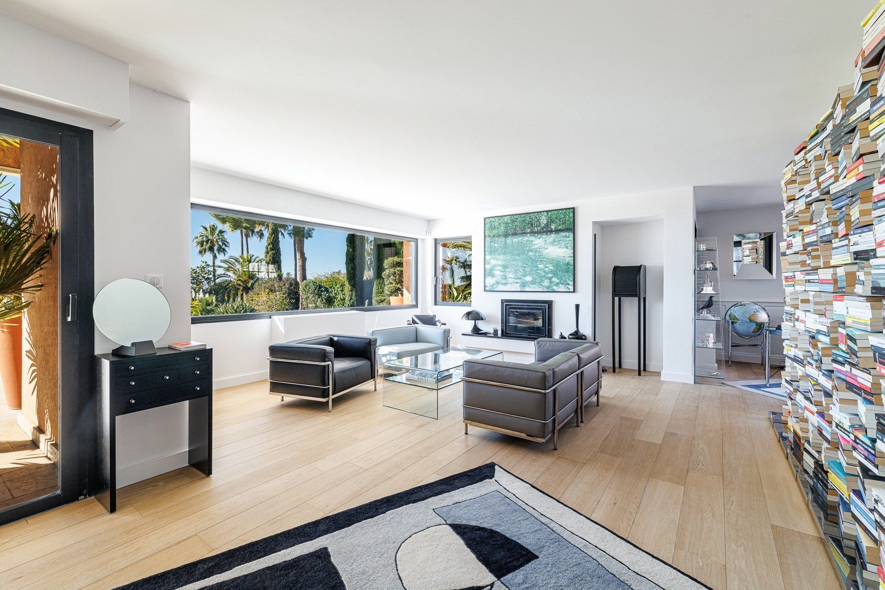 luxury villa 8 Rooms for sale on NICE (06000)