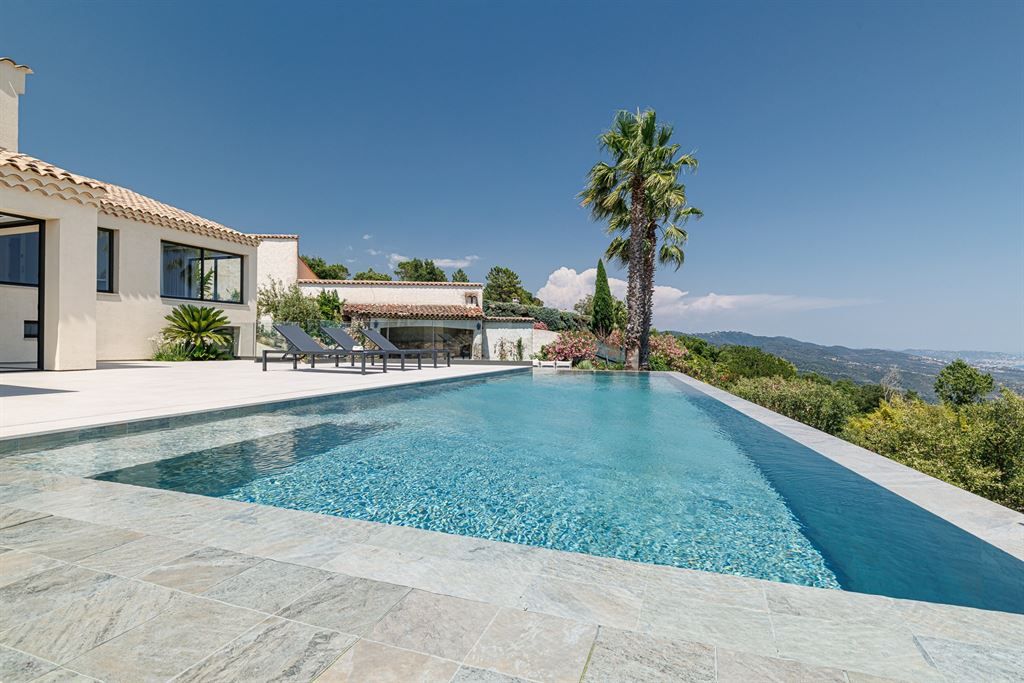 contemporary house 10 Rooms for sale on MANDELIEU LA NAPOULE (06210)