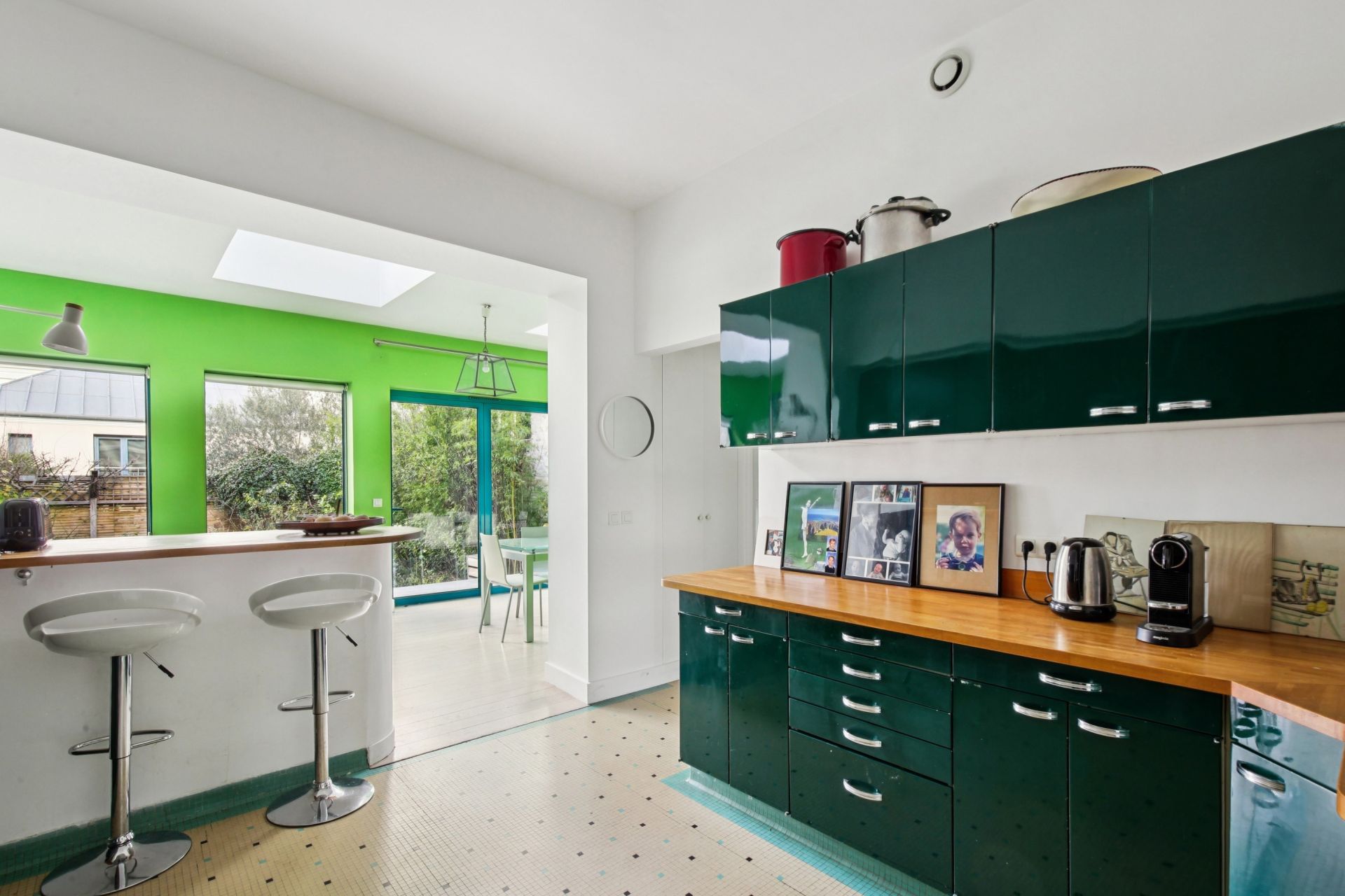 luxury house 7 Rooms for sale on ST GERMAIN EN LAYE (78100)