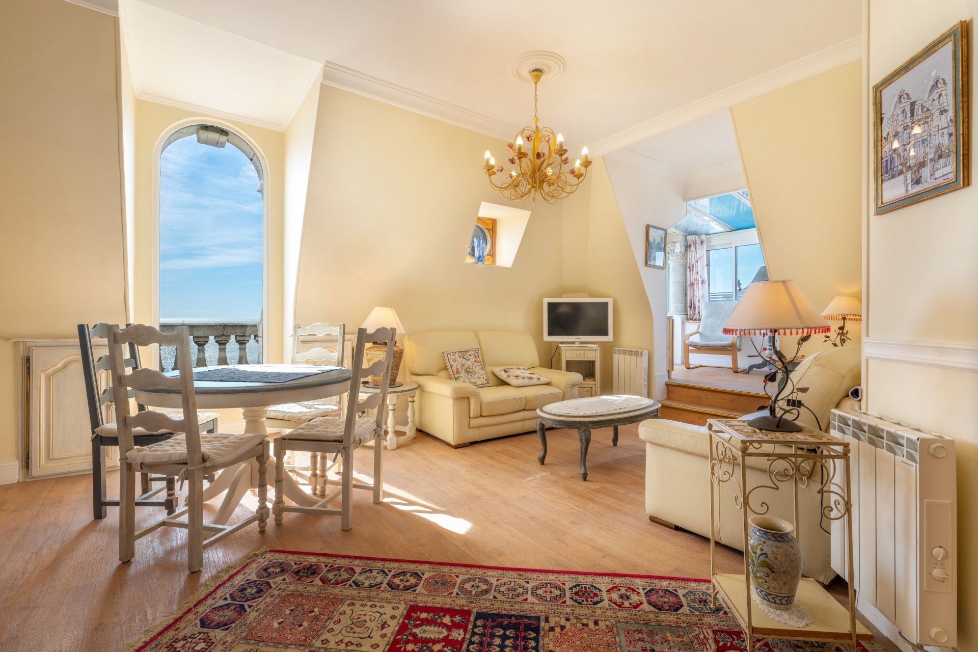 luxury apartment 3 Rooms for sale on ROYAN (17200)