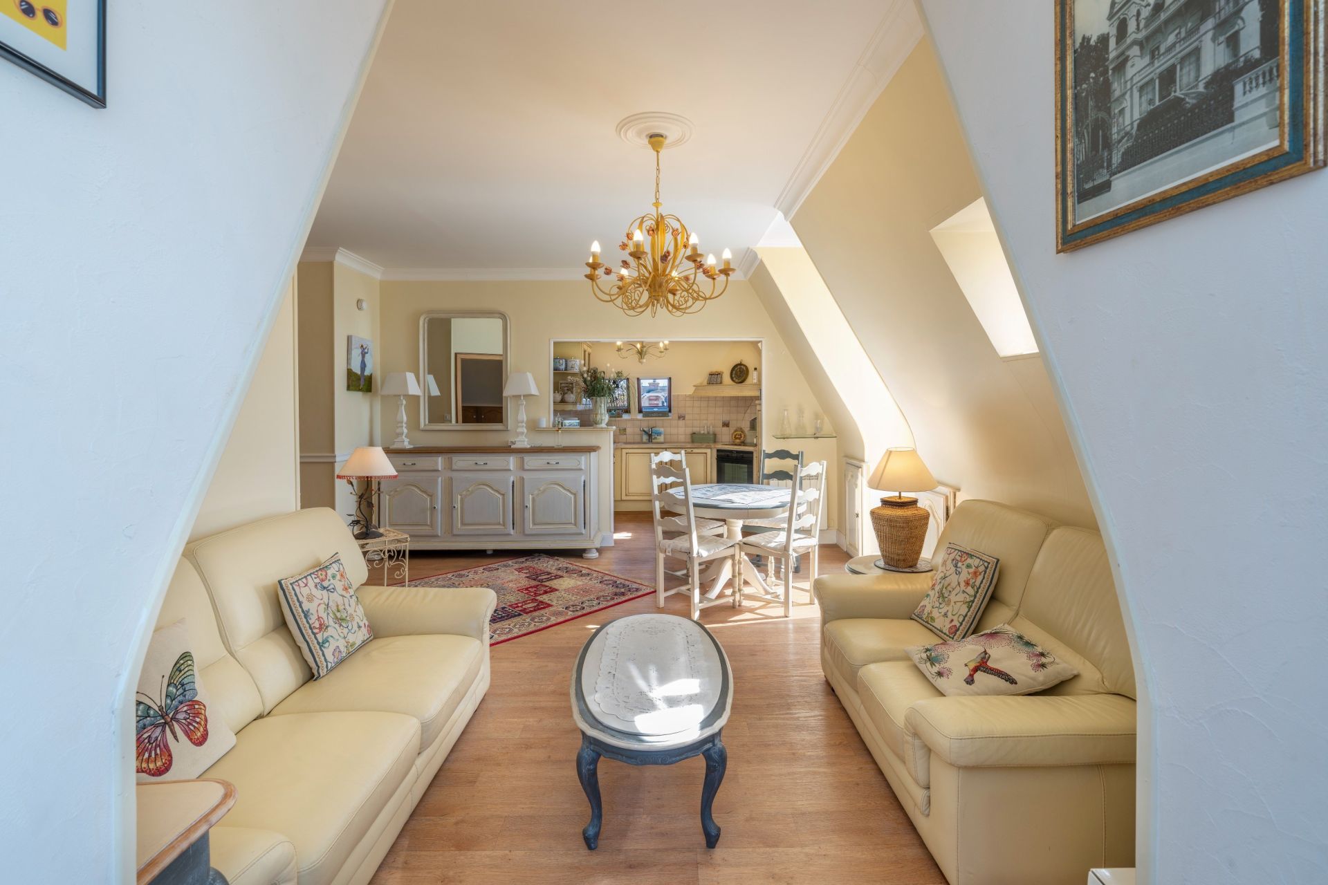 luxury apartment 3 Rooms for sale on ROYAN (17200)