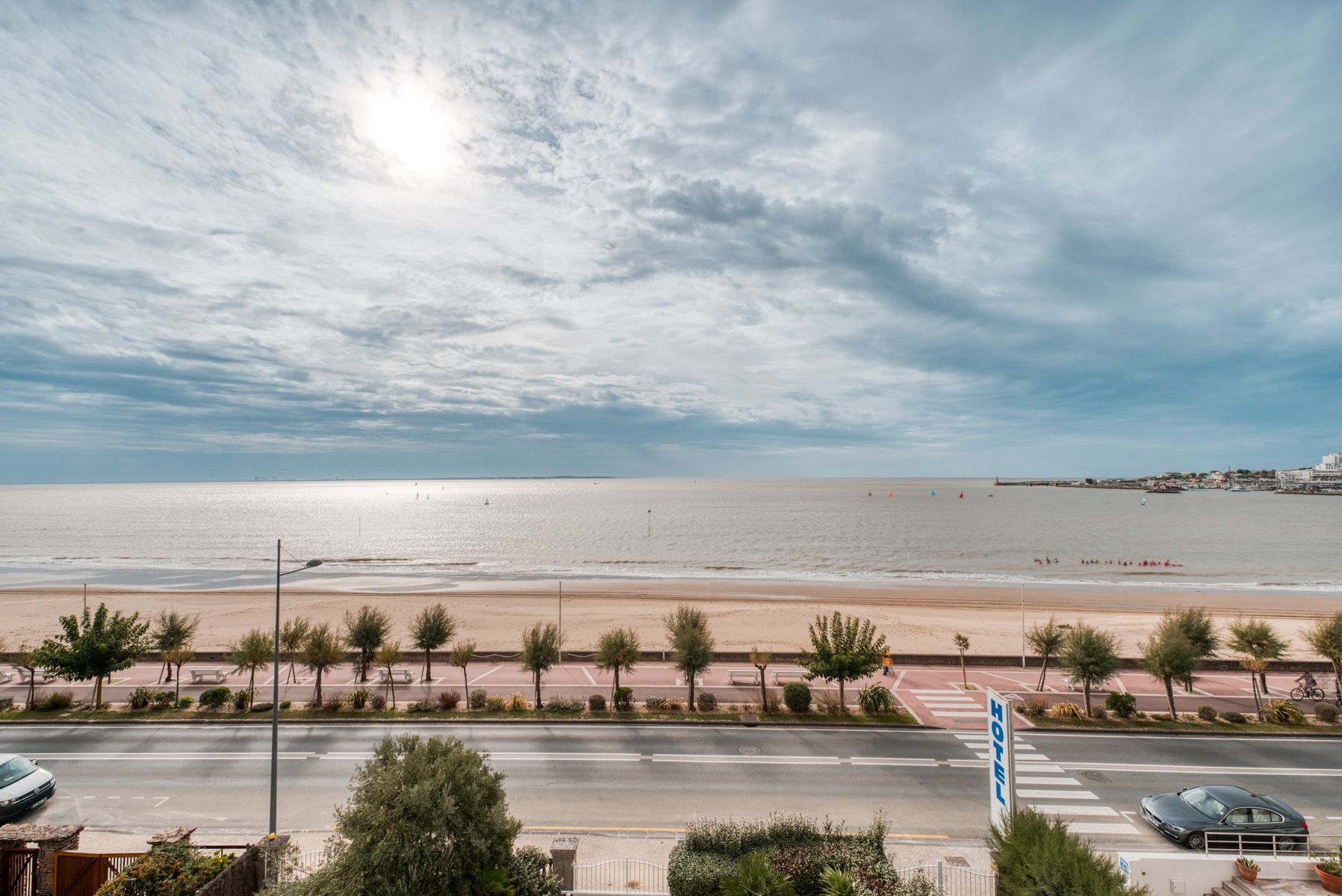 luxury apartment 3 Rooms for sale on ROYAN (17200)