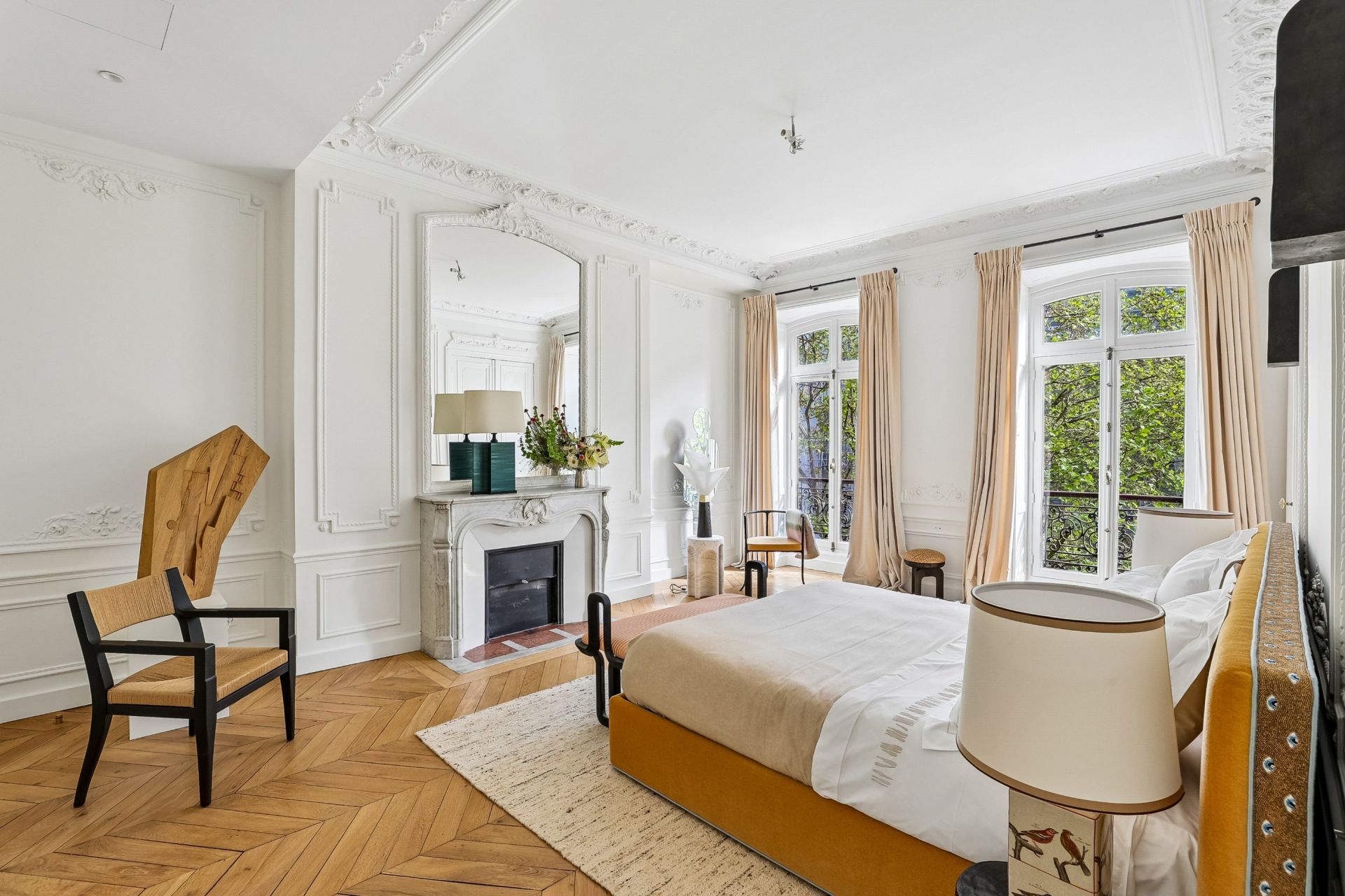 luxury apartment 6 Rooms for sale on PARIS (75008)