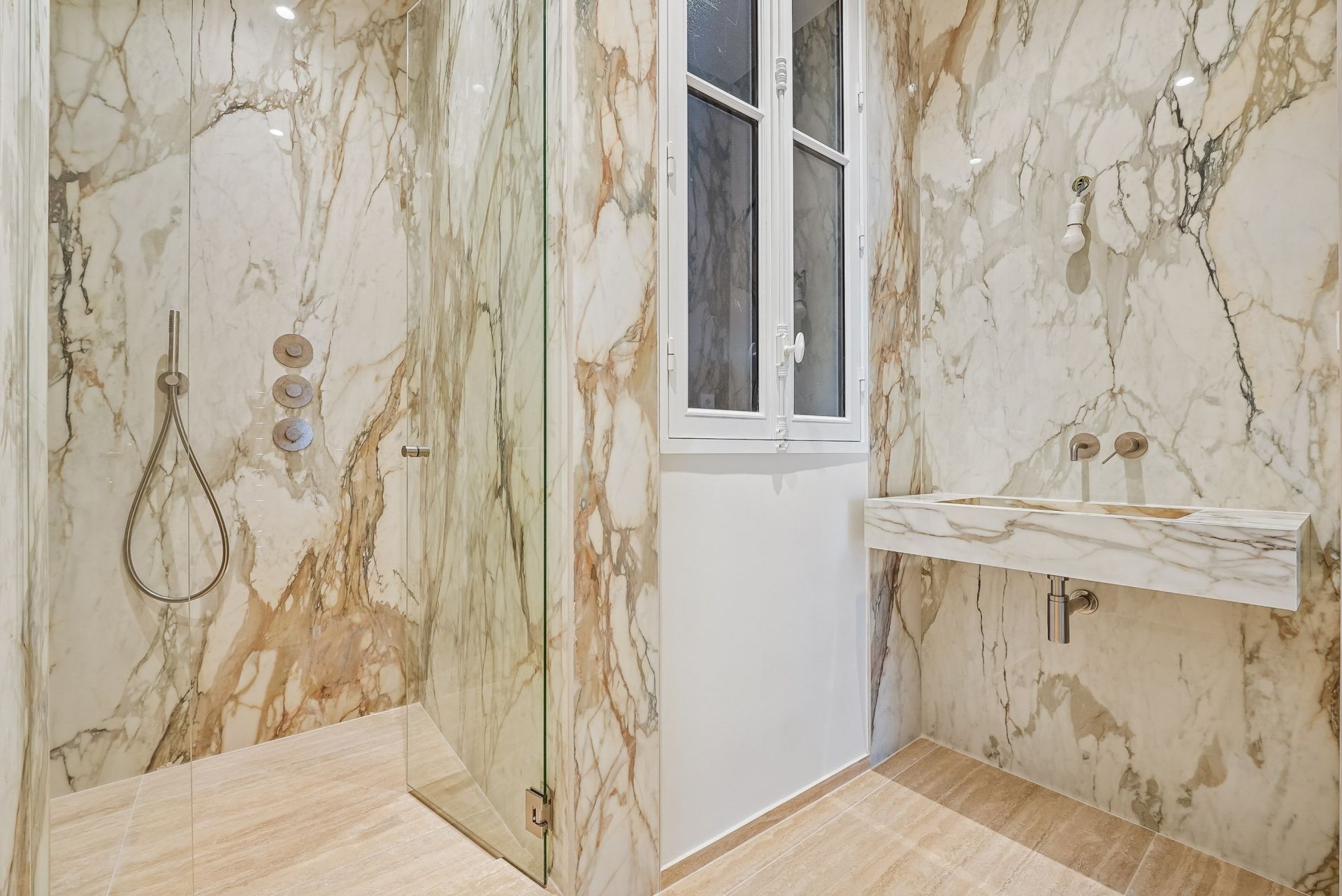 appartement de luxe 6 Pièces en vente sur PARIS (75008)