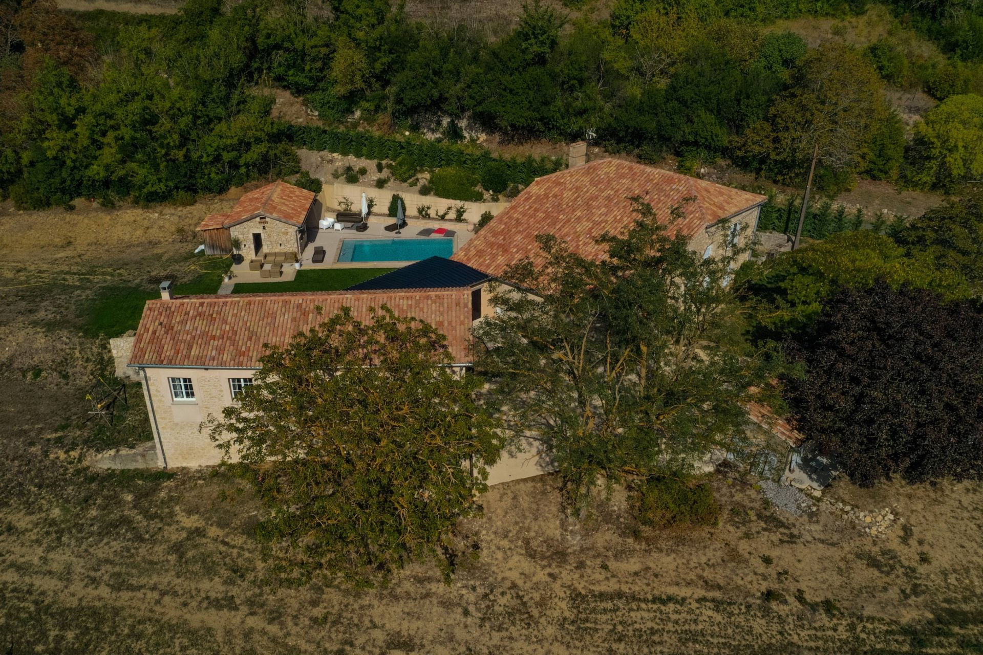 luxury house 9 Rooms for sale on LECTOURE (32700)