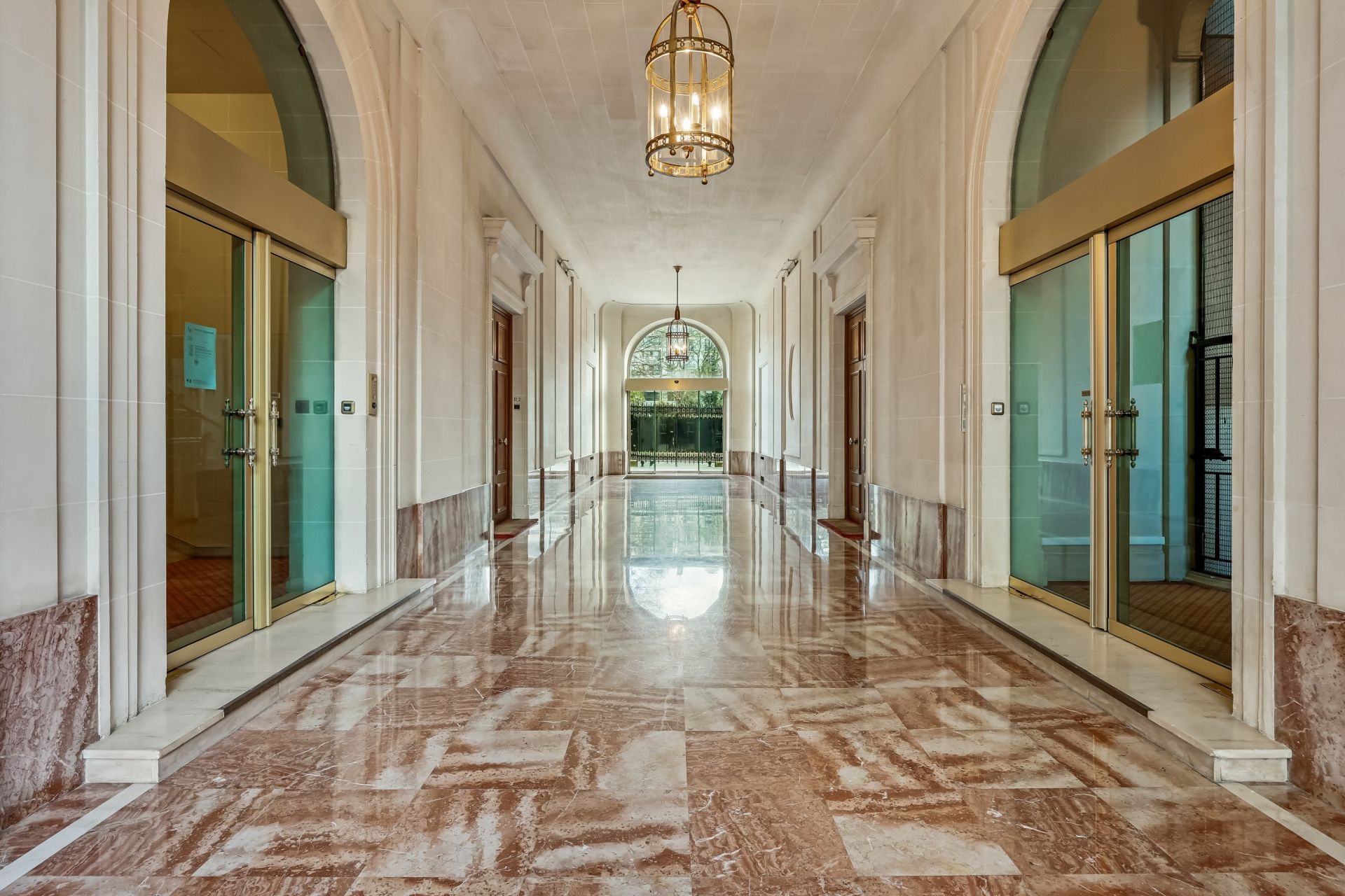 maison de luxe 6 Pièces en vente sur PARIS (75016)