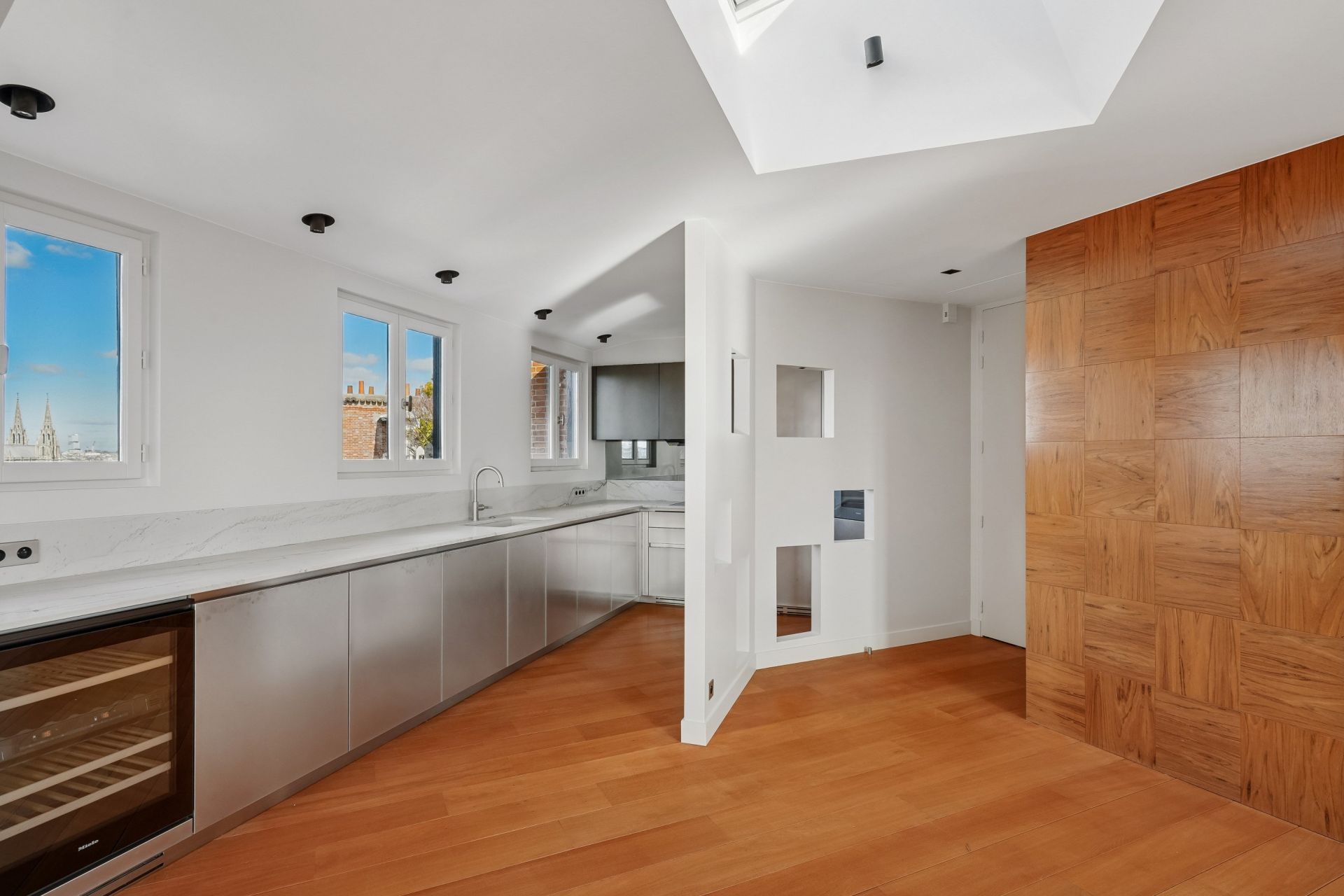 luxury apartment 3 Rooms for sale on PARIS (75007)