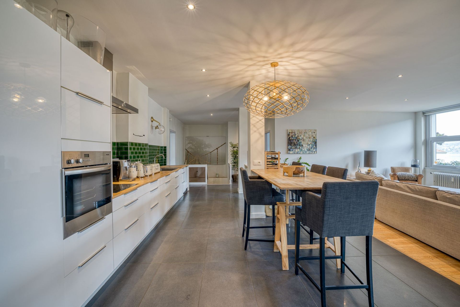 luxury apartment 6 Rooms for sale on SEVRIER (74320)