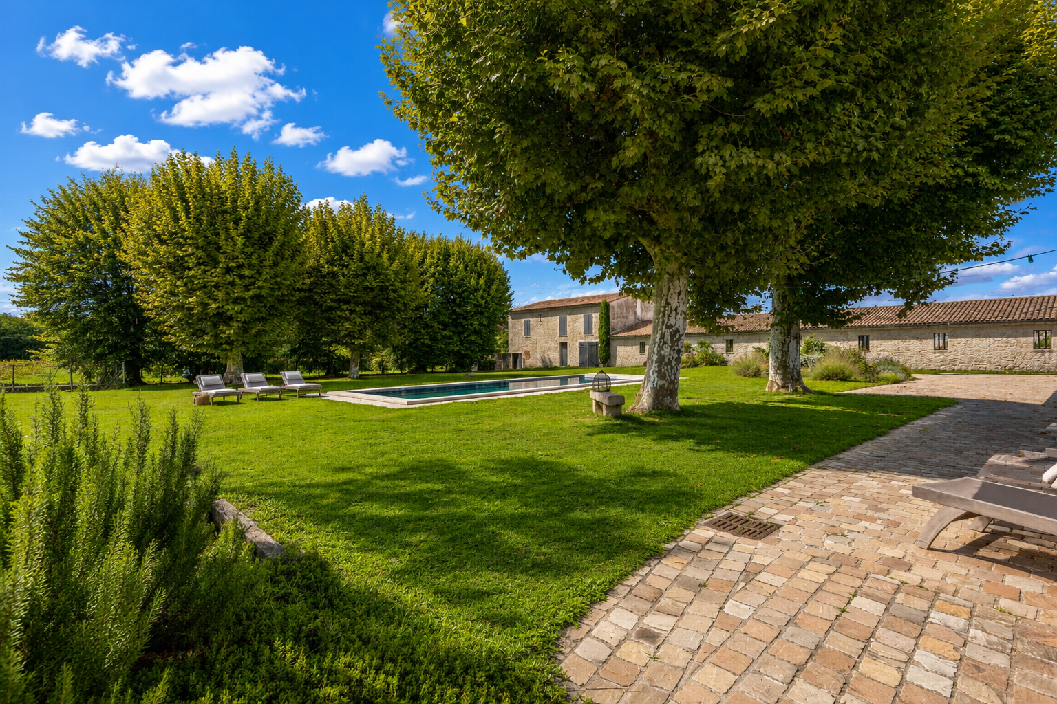 château 12 Pièces en vente sur BORDEAUX (33000)