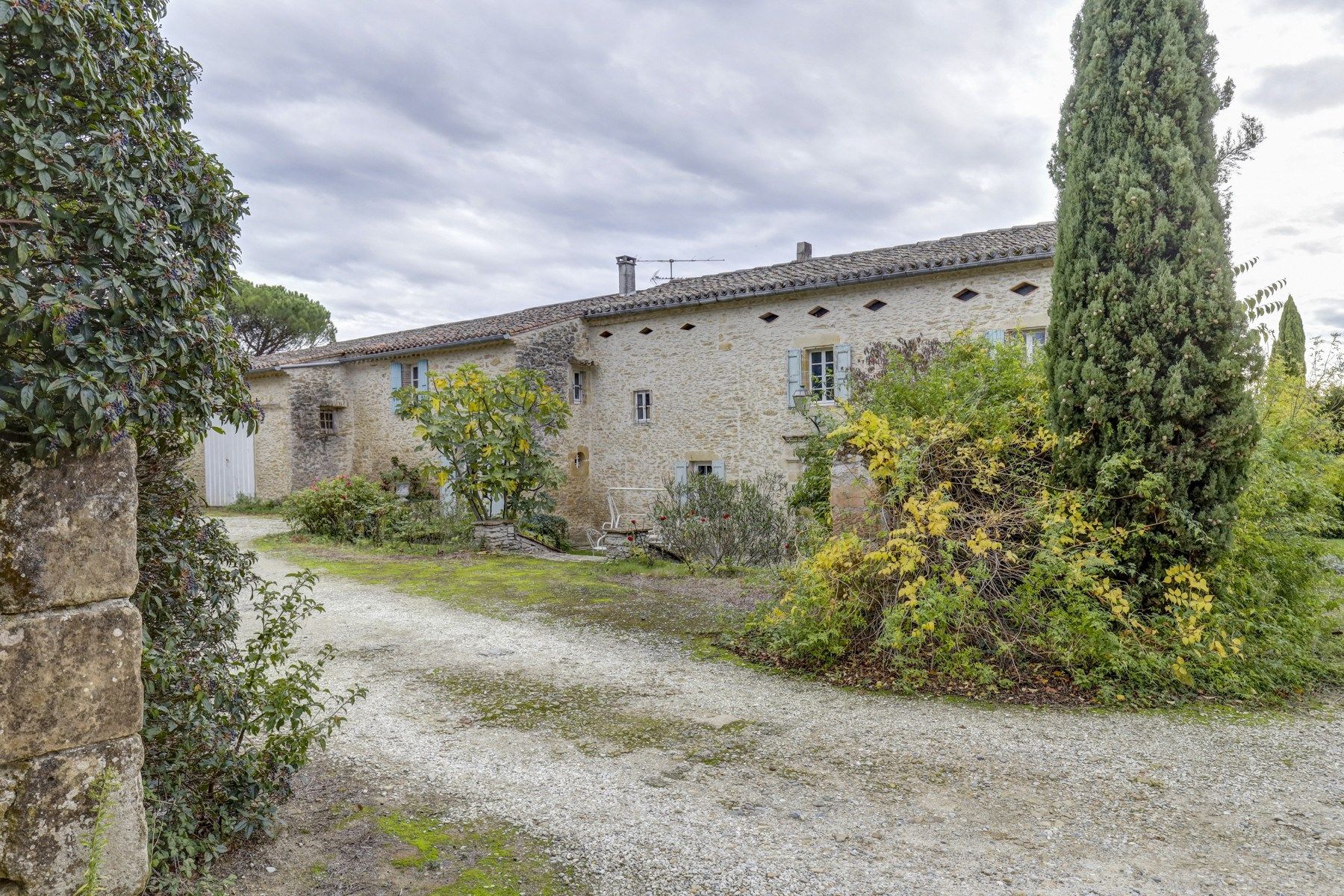 luxury house 10 Rooms for sale on AVIGNONET LAURAGAIS (31290)