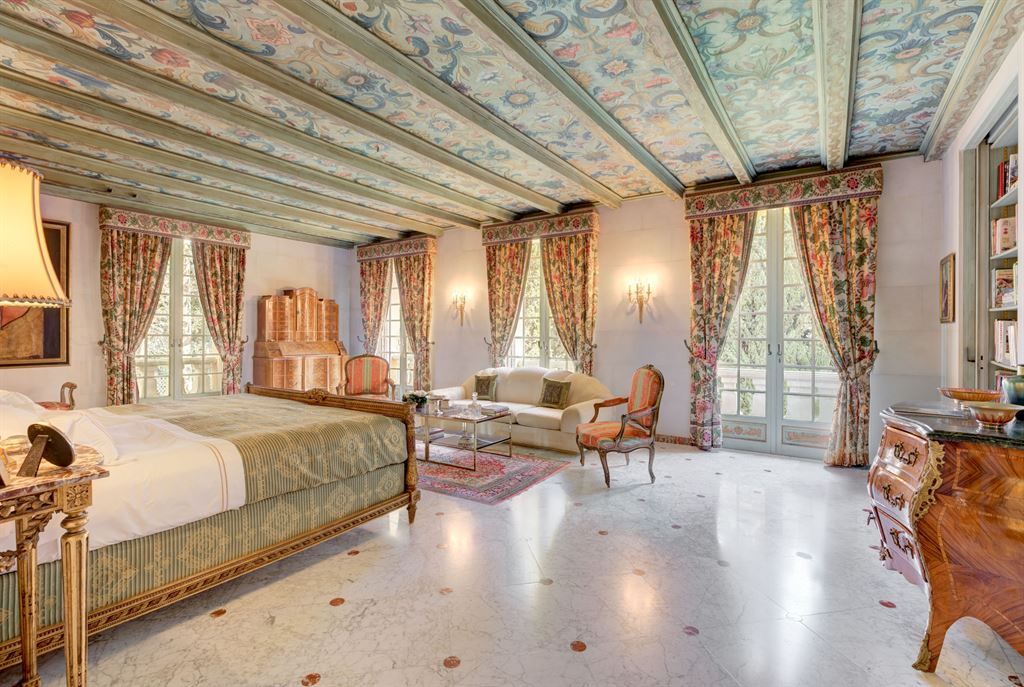 bastide 17 Pièces en vente sur AURIBEAU SUR SIAGNE (06810)