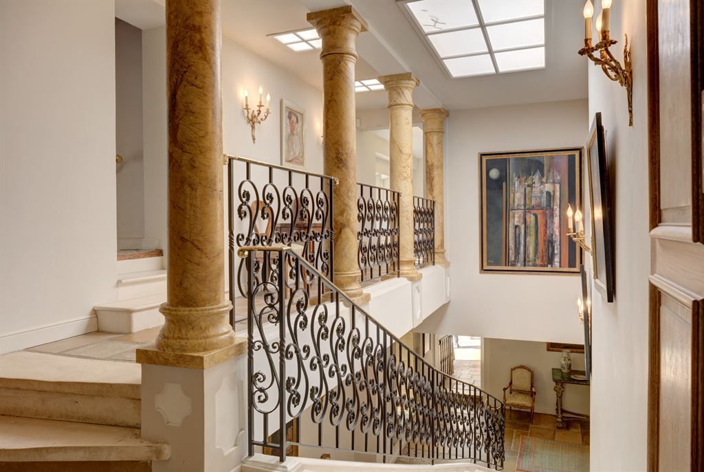 bastide 17 Pièces en vente sur AURIBEAU SUR SIAGNE (06810)