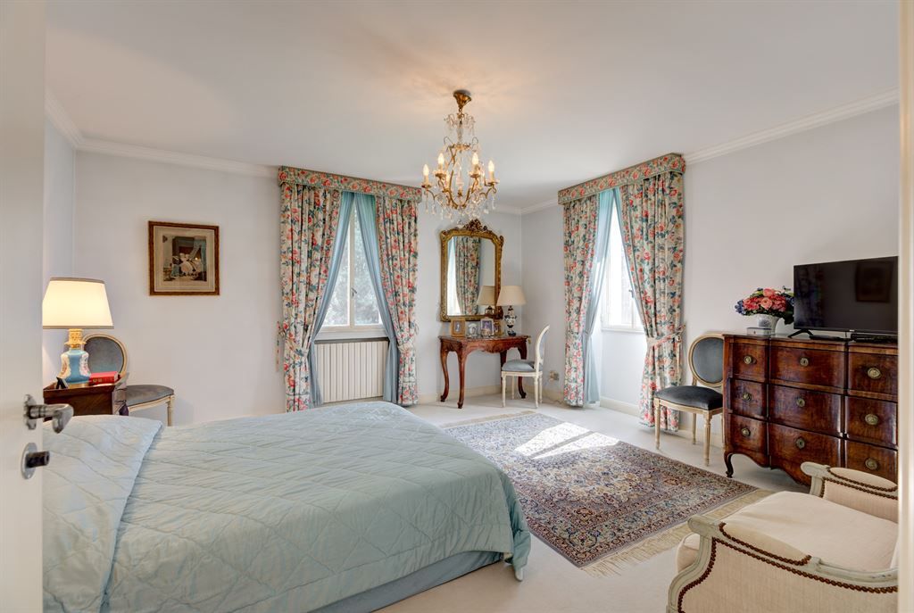 bastide 17 Pièces en vente sur AURIBEAU SUR SIAGNE (06810)