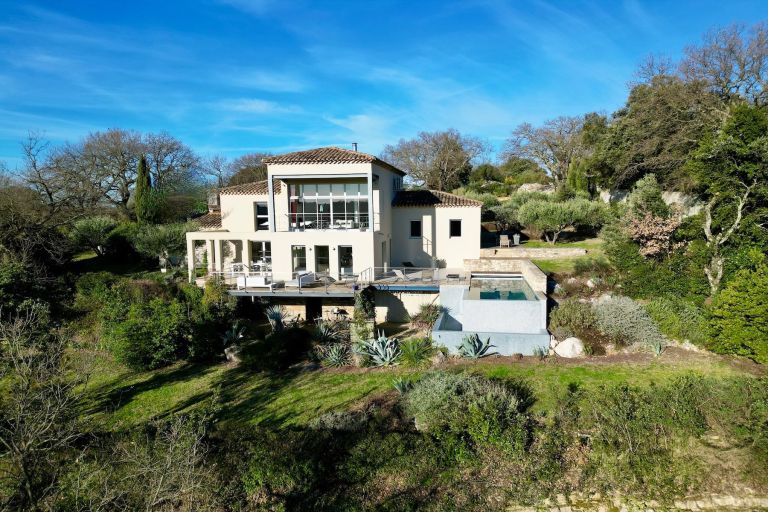 maison de luxe 10 Pièces en vente sur UZES (30700)