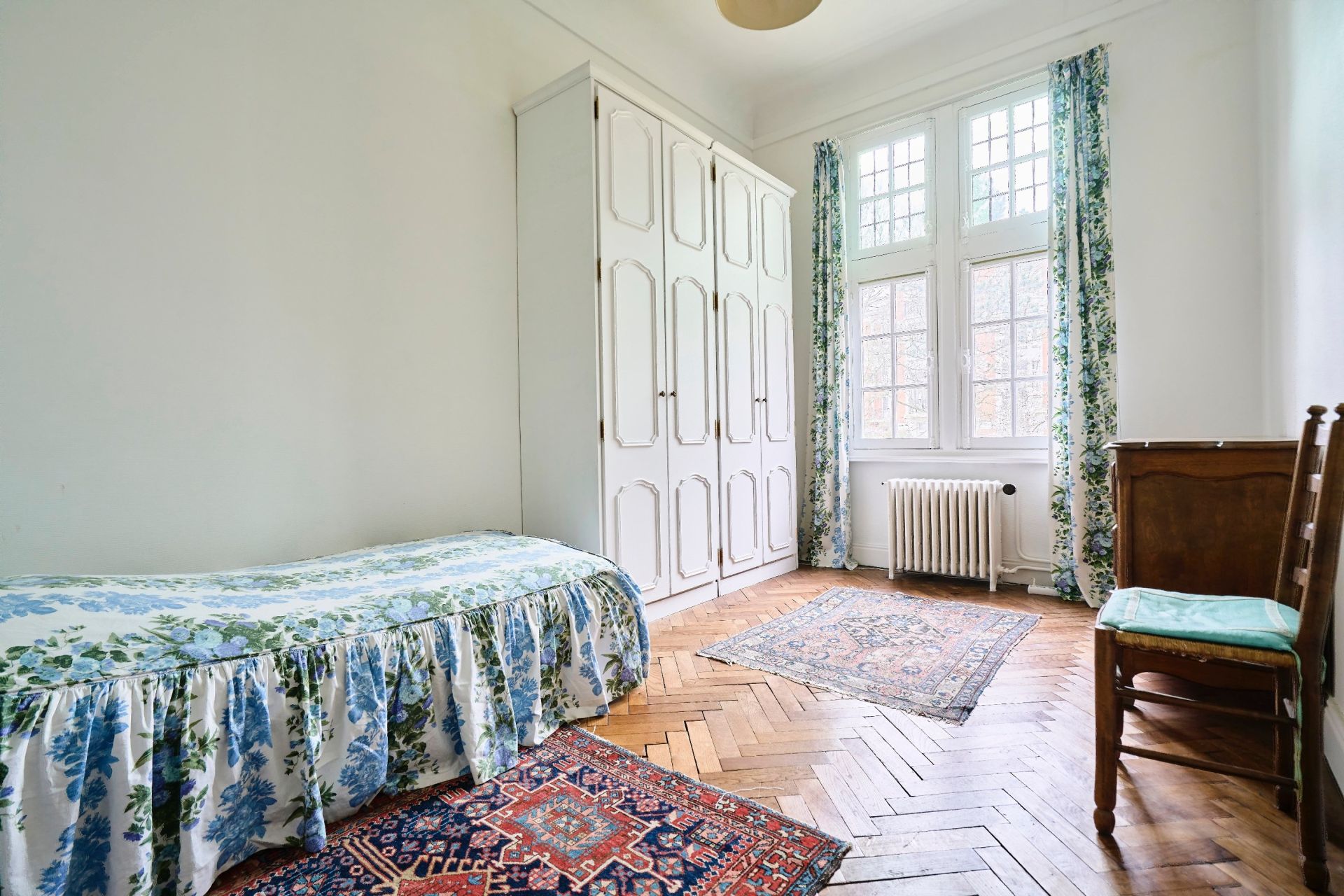 luxury house 8 Rooms for sale on LA MADELEINE (59110)