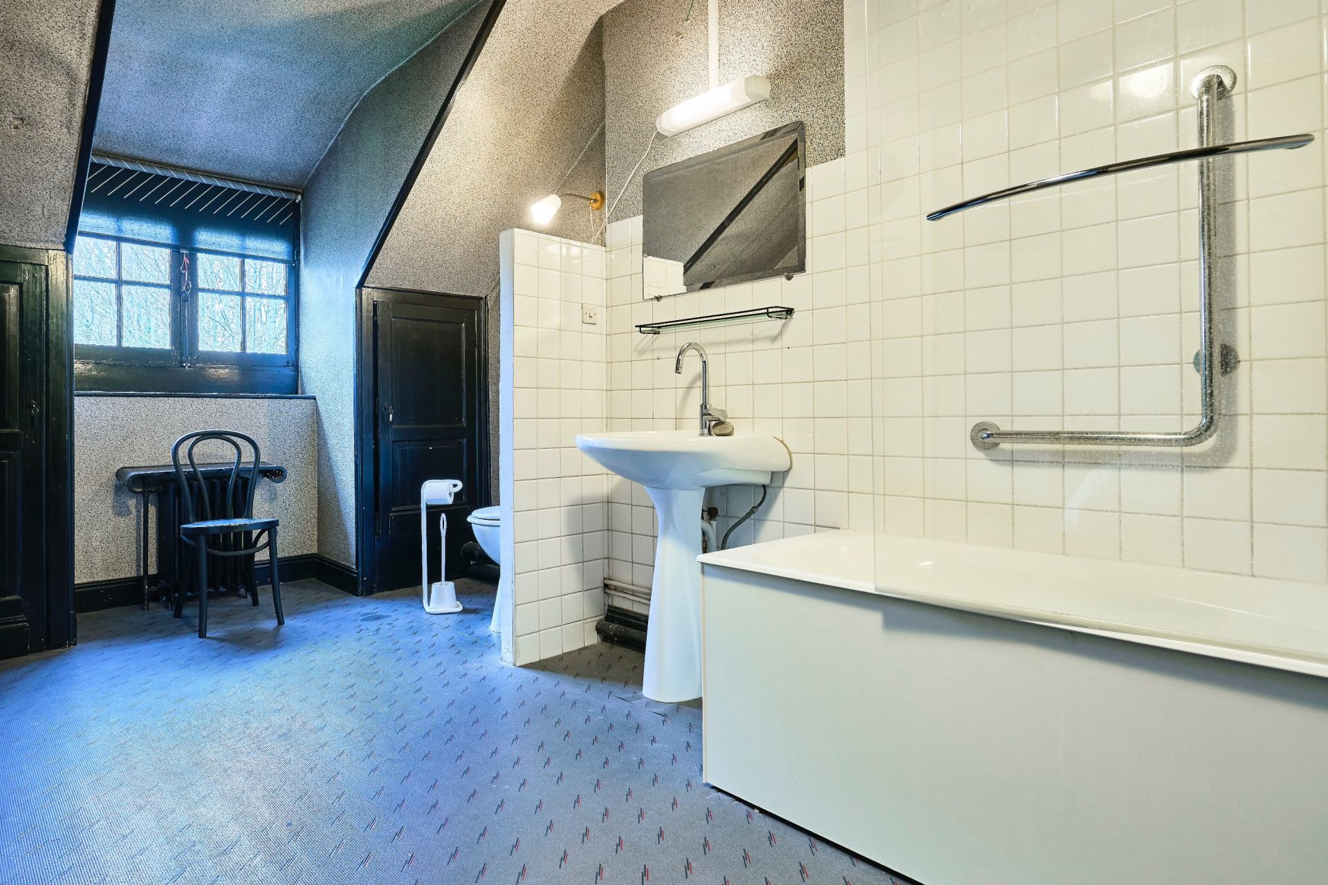 luxury house 8 Rooms for sale on LA MADELEINE (59110)