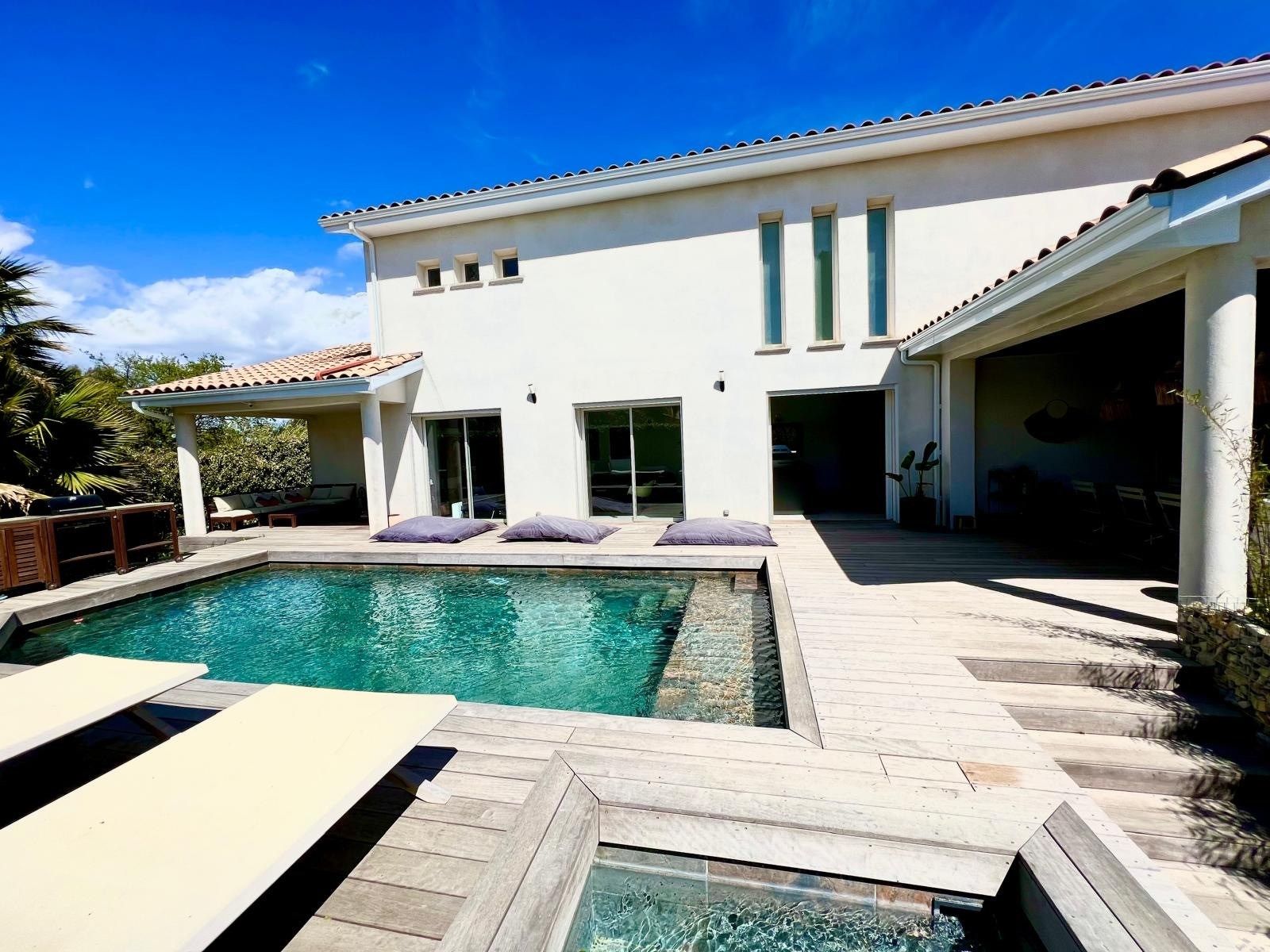 maison de luxe 11 Pièces en vente sur BAILLARGUES (34670)
