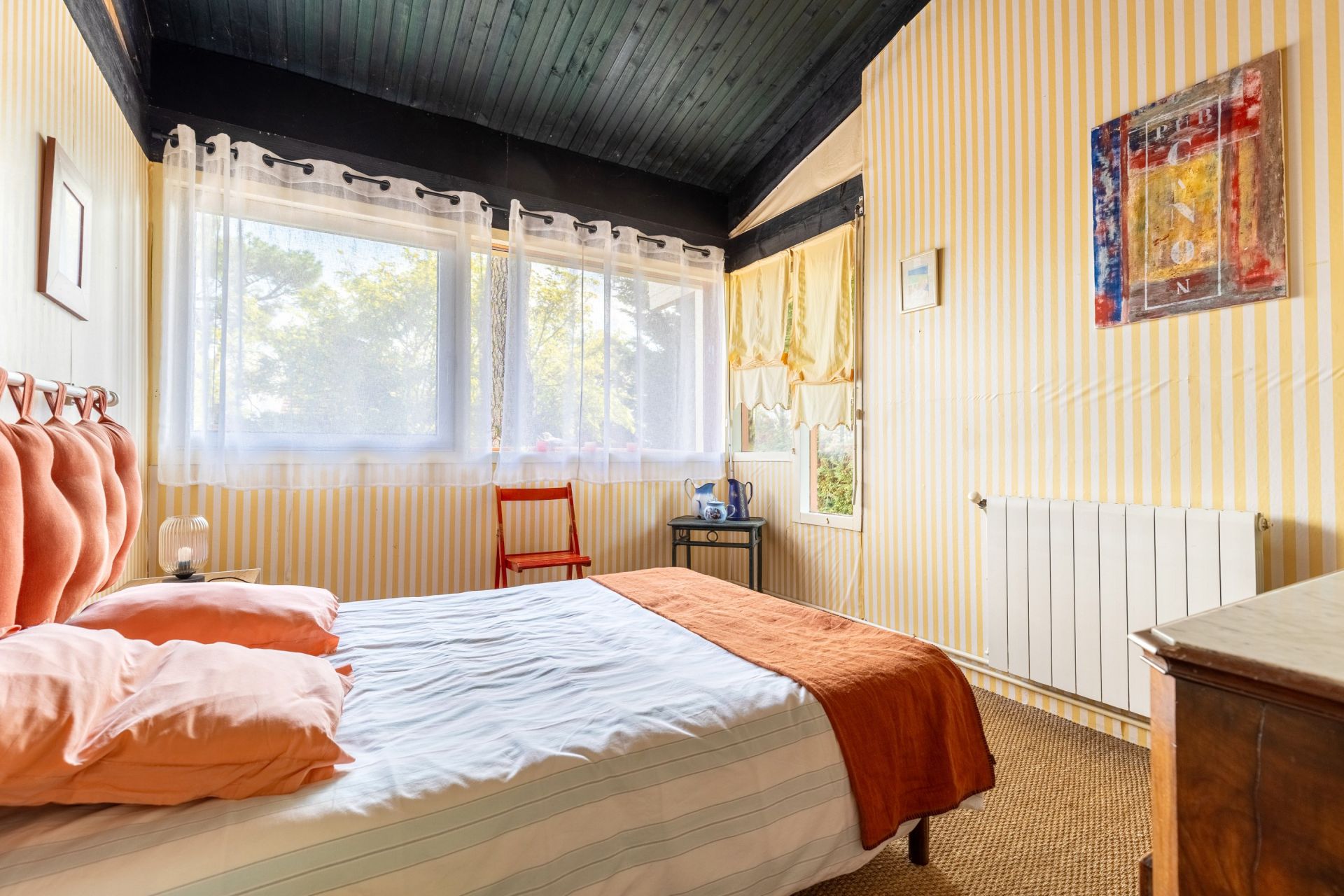 luxury house 8 Rooms for sale on CAP FERRET (33970)