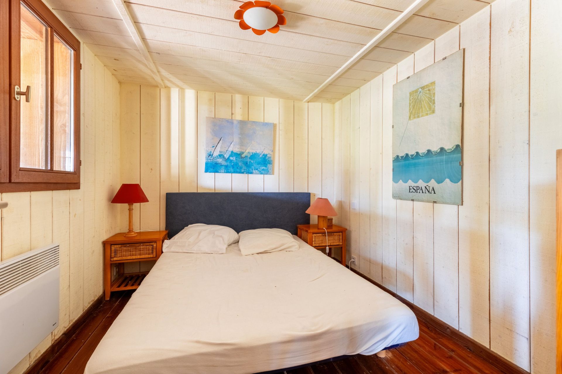 luxury house 8 Rooms for sale on CAP FERRET (33970)