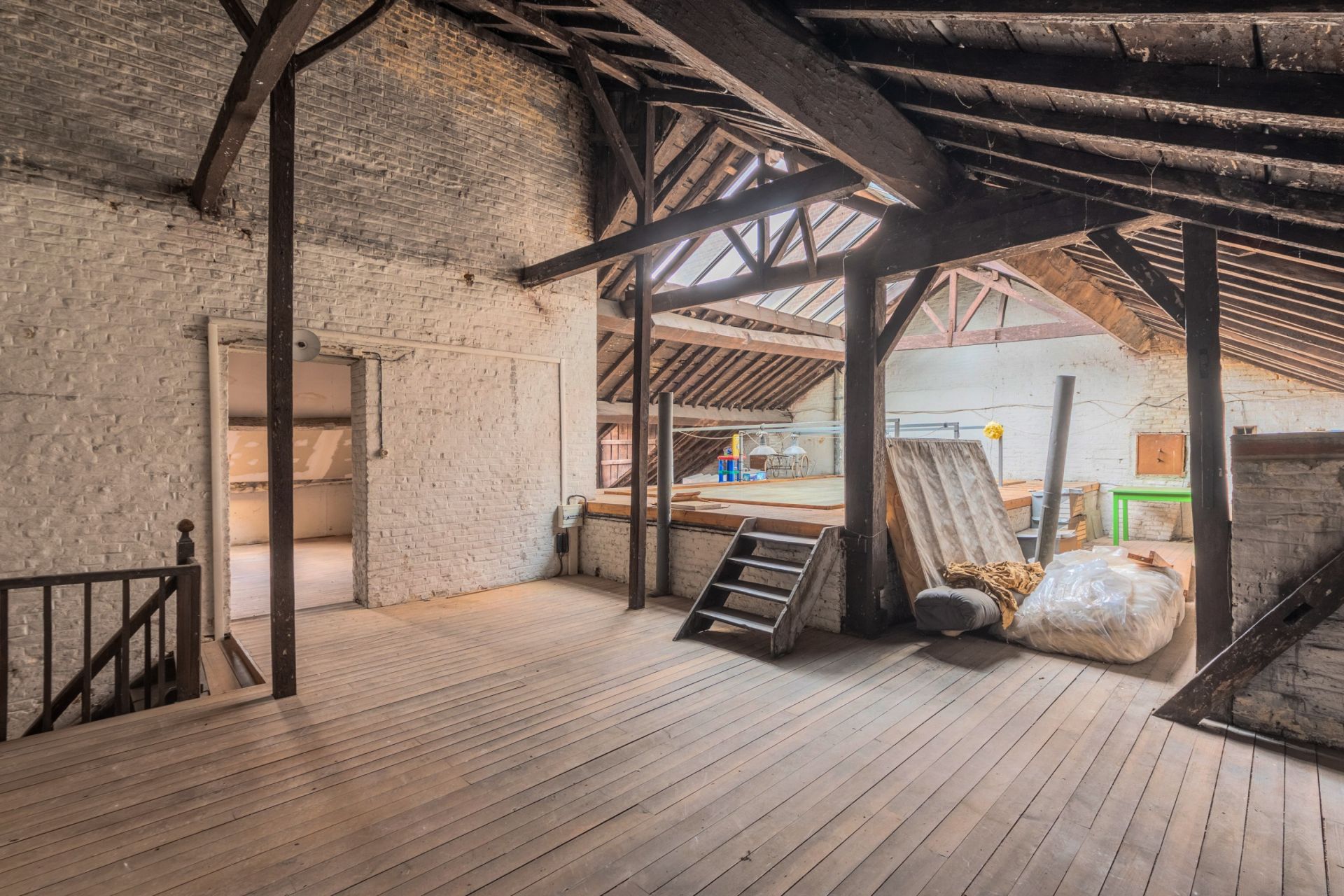 mansion (hôtel particulier) 16 Rooms for sale on LILLE (59000)