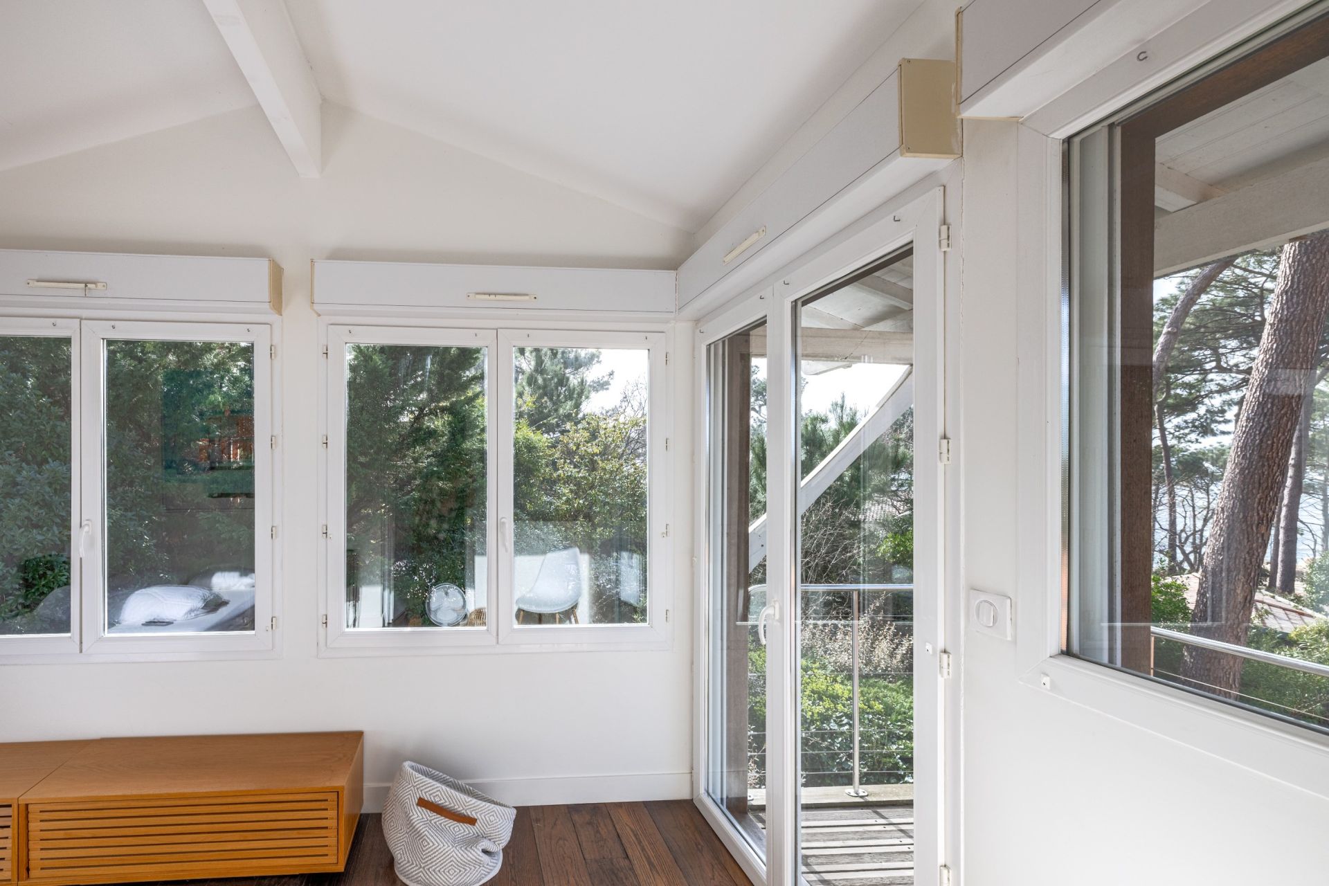 luxury house 5 Rooms for sale on PYLA SUR MER (33115)