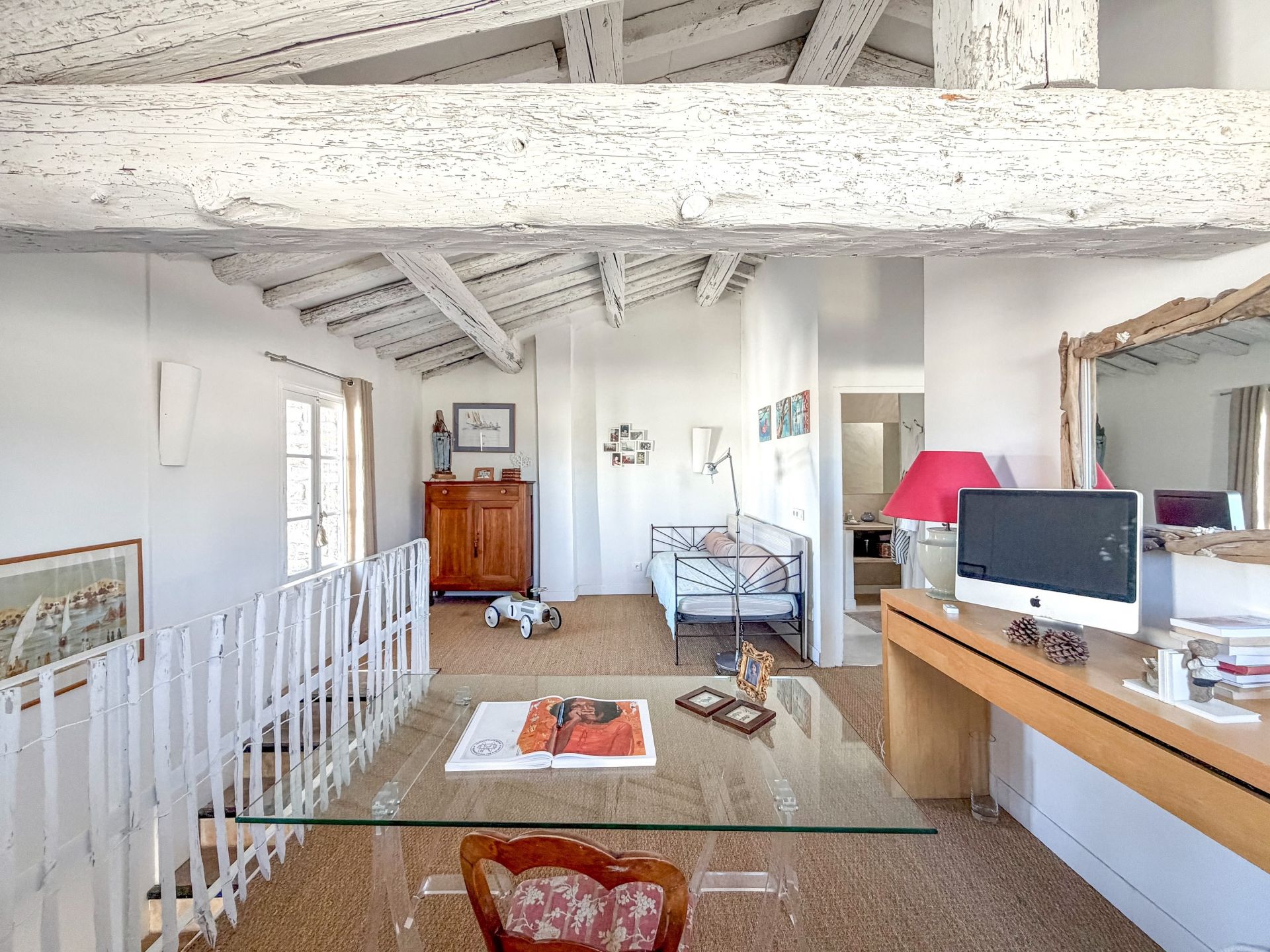 luxury house 10 Rooms for sale on MAUGUIO (34130)