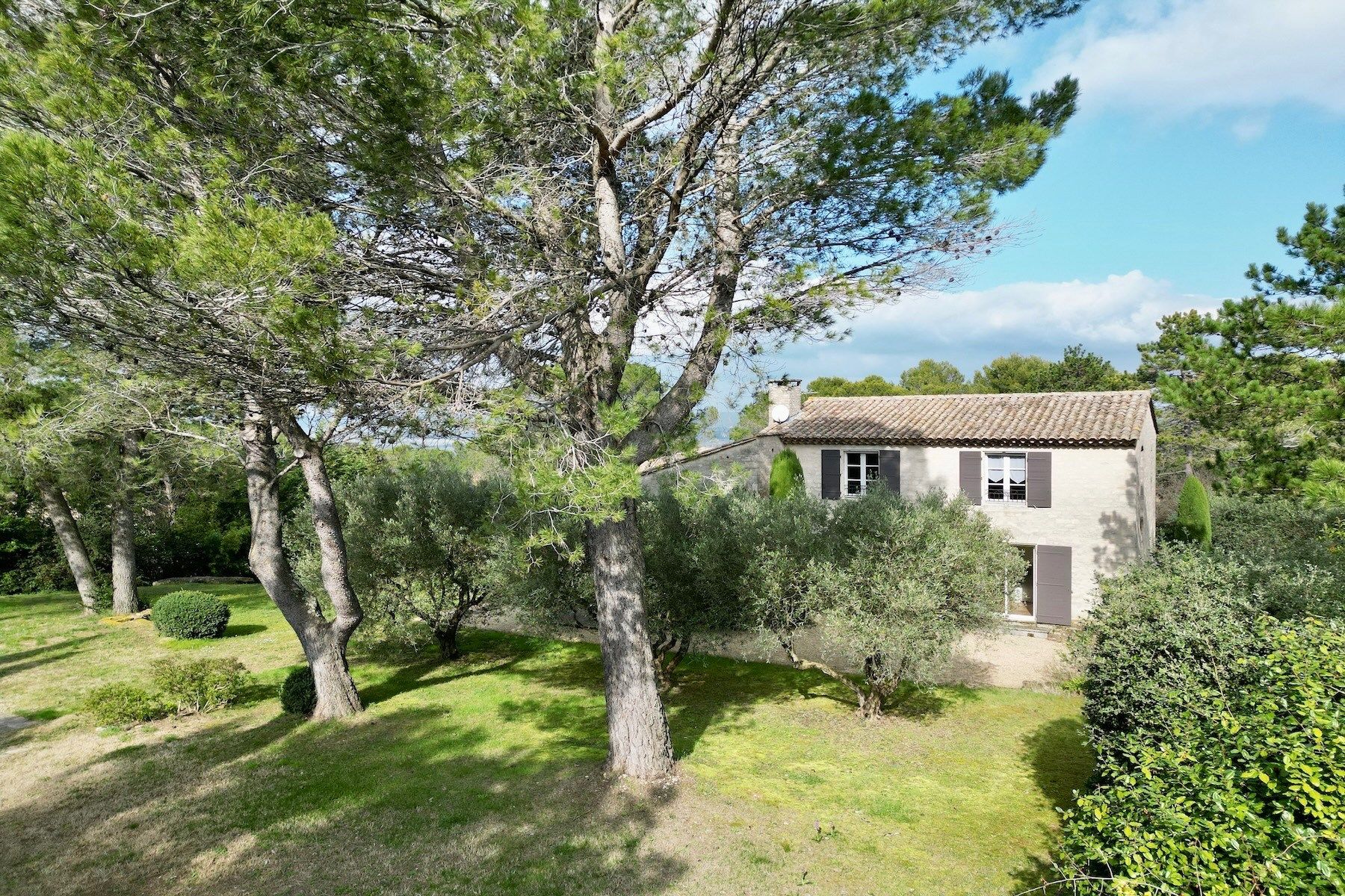 mas 6 Rooms for sale on ST SIFFRET (30700)