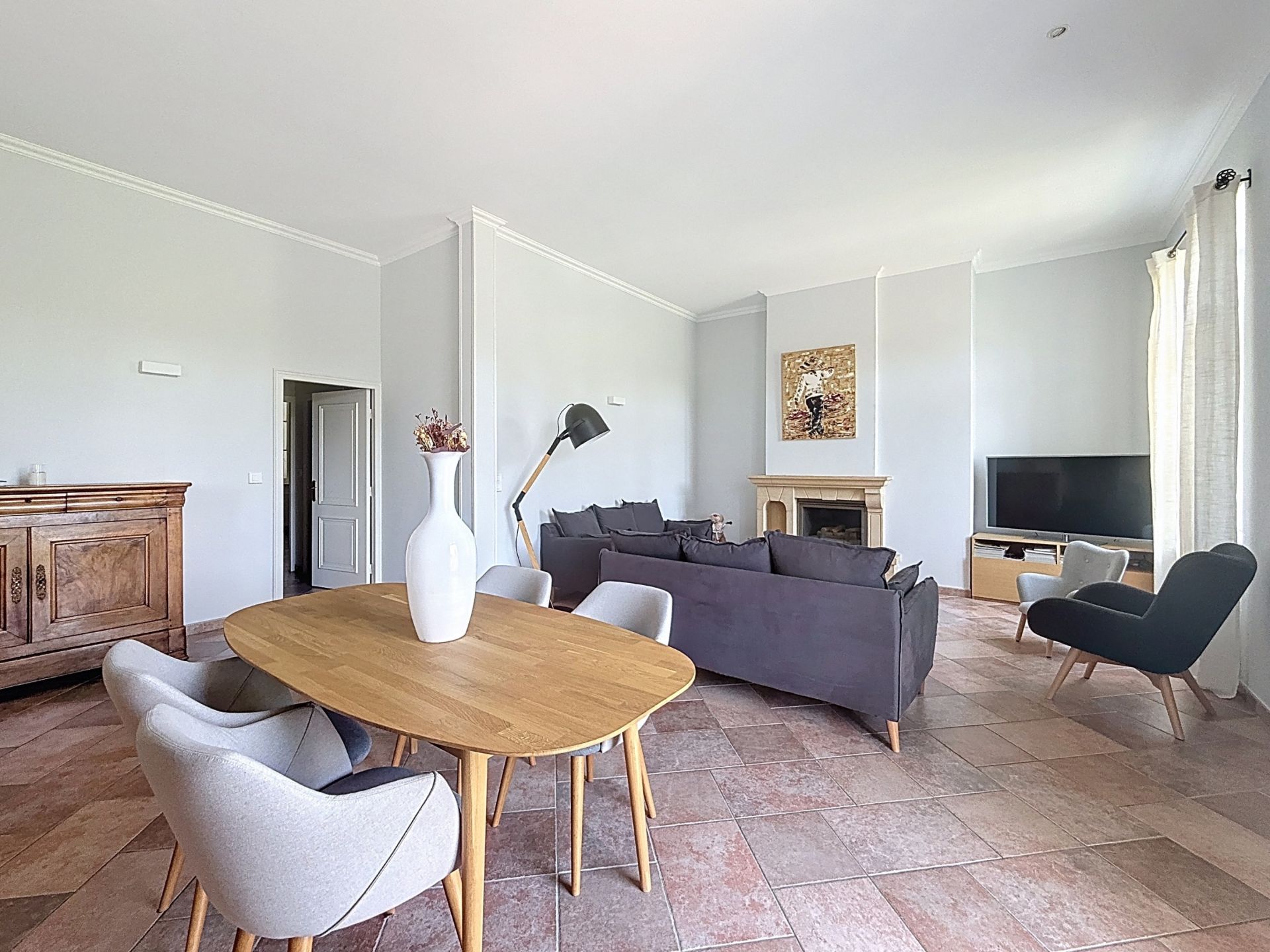 luxury apartment 5 Rooms for sale on STE FOY LES LYON (69110)