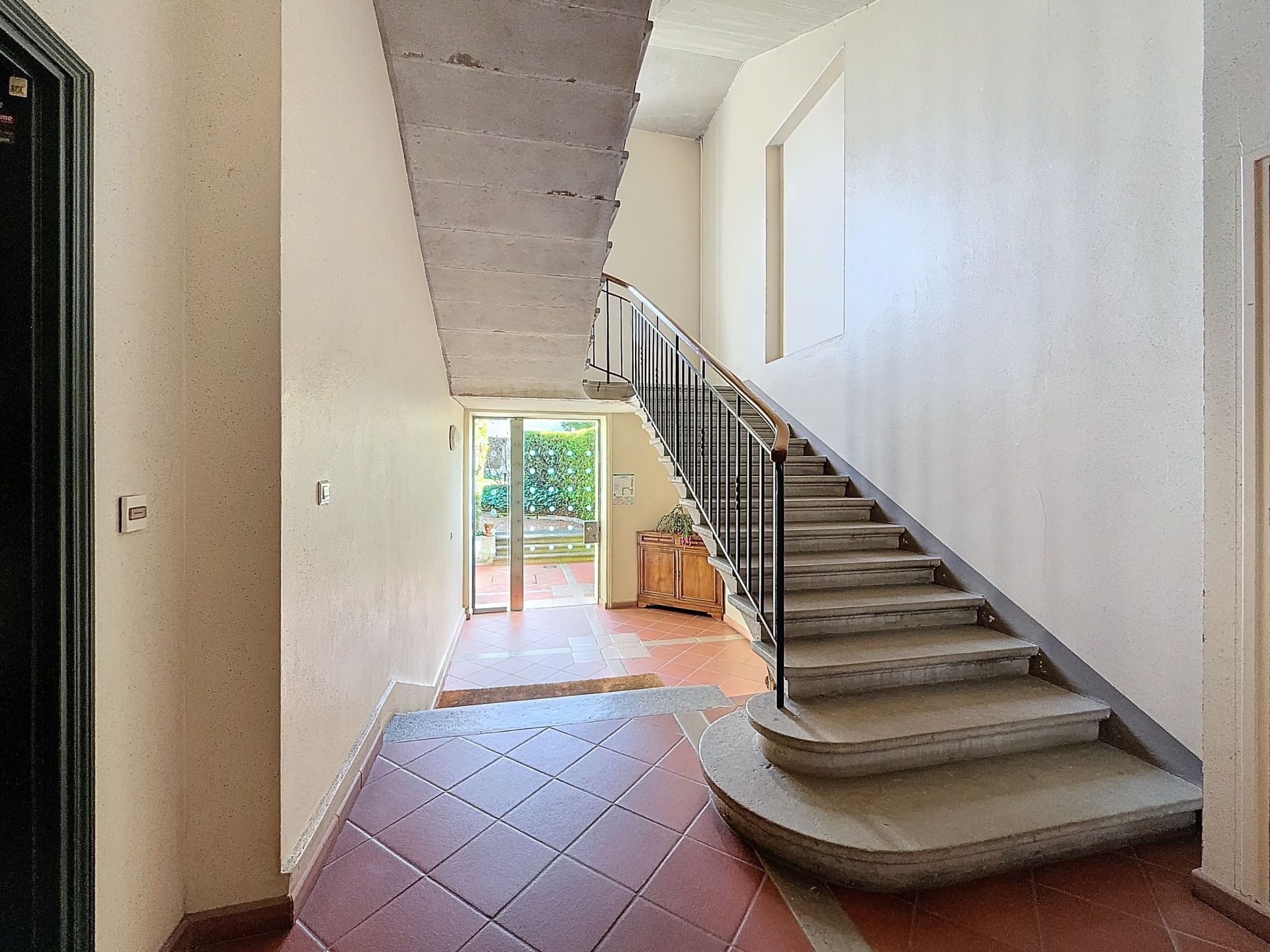 luxury apartment 5 Rooms for sale on STE FOY LES LYON (69110)