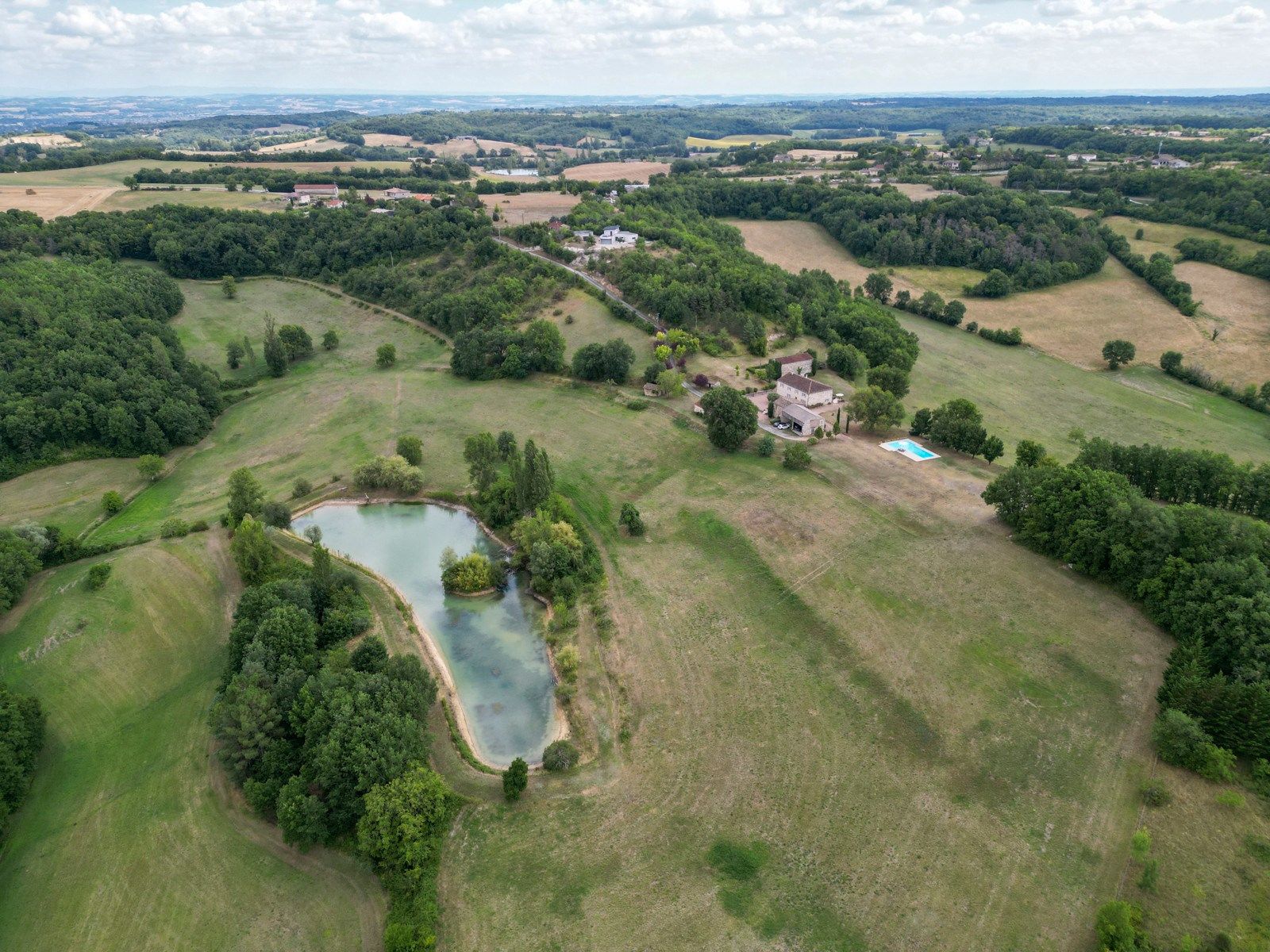 maison de luxe 10 Pièces en vente sur CASTELNAU DE MONTMIRAL (81140)