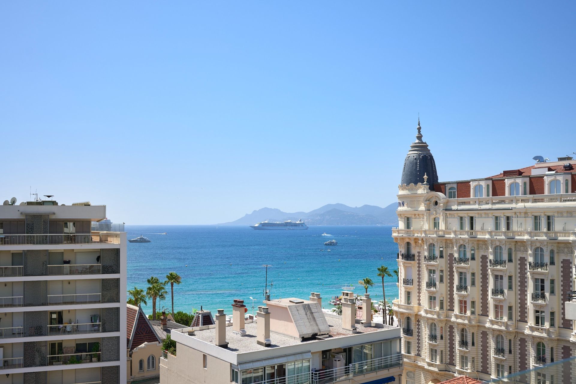 penthouse 4 Rooms for sale on CANNES (06400)