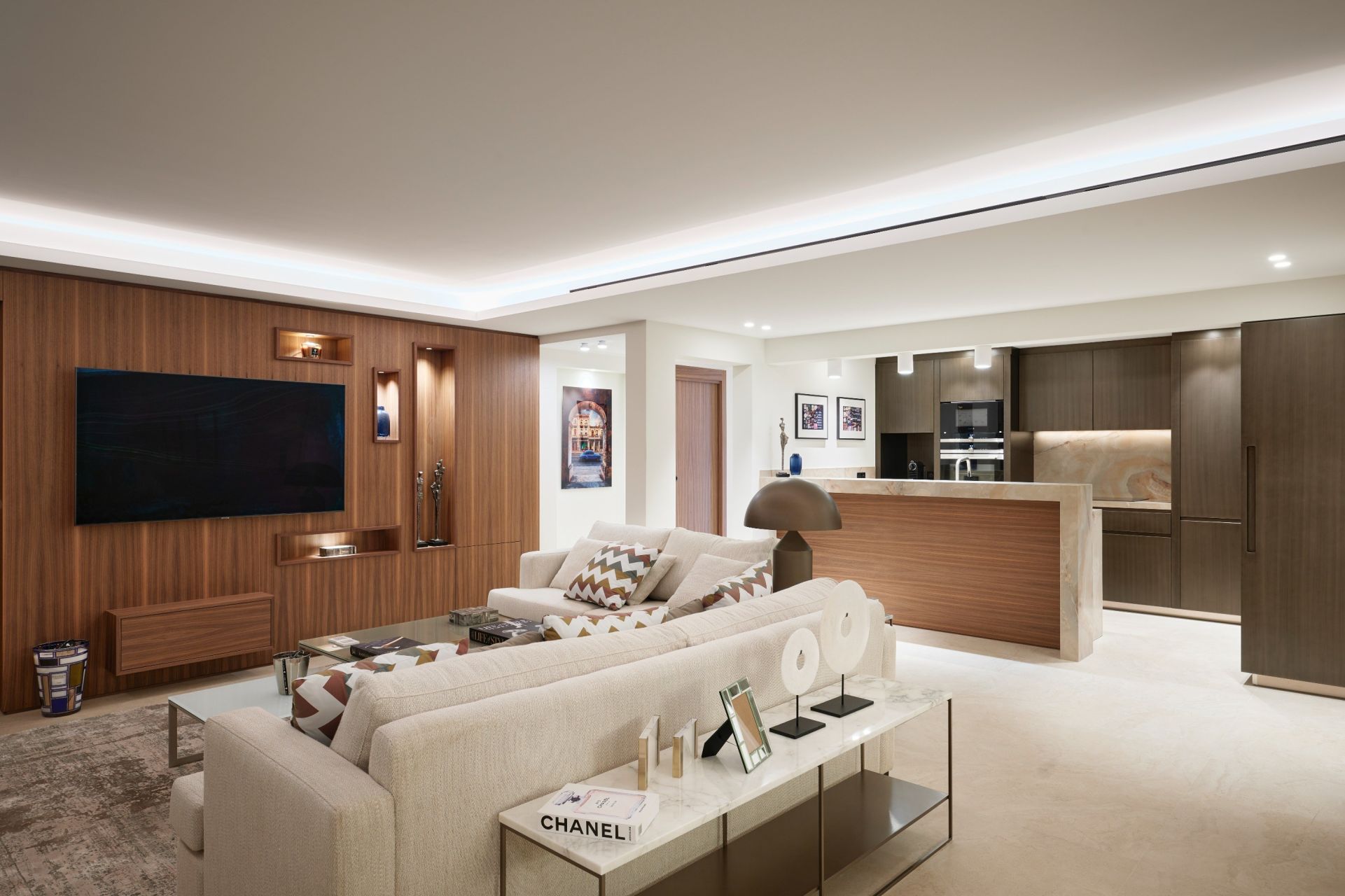 penthouse 4 Rooms for sale on CANNES (06400)