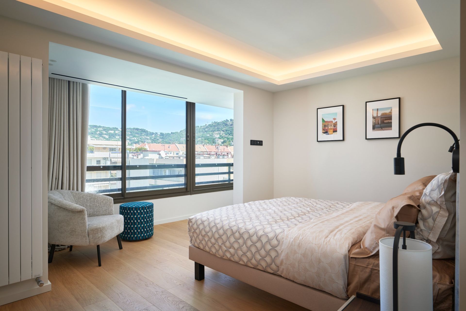 penthouse 4 Rooms for sale on CANNES (06400)