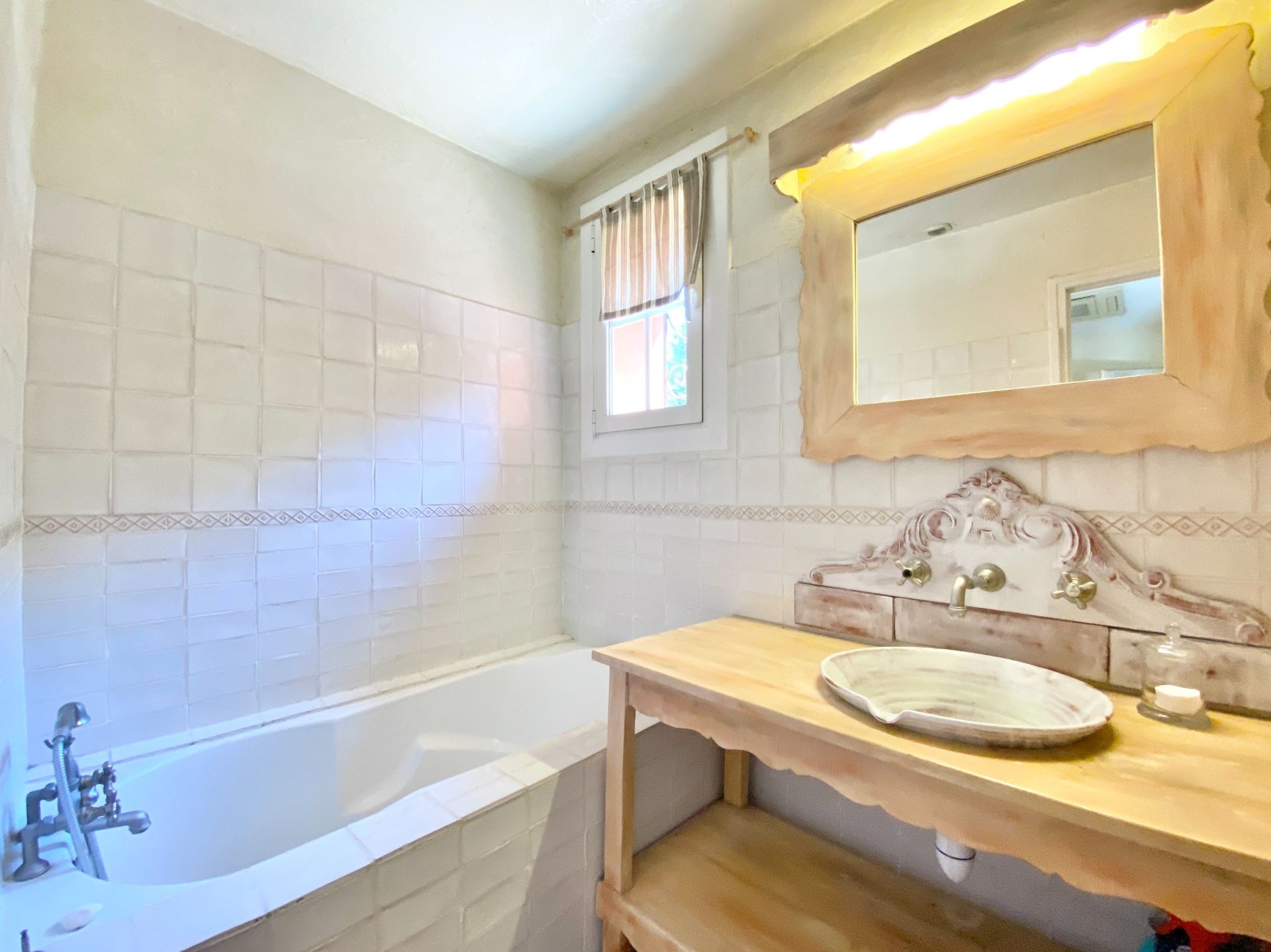luxury house 6 Rooms for sale on SALEILLES (66280)