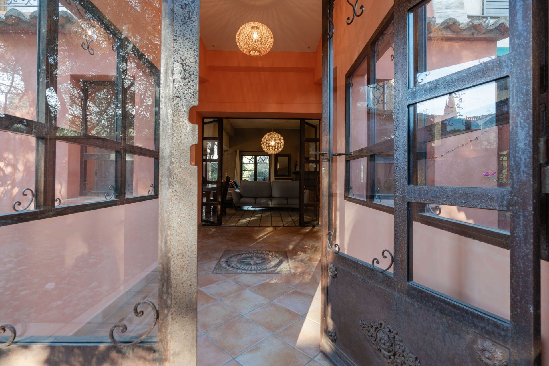 luxury house 6 Rooms for sale on SALEILLES (66280)
