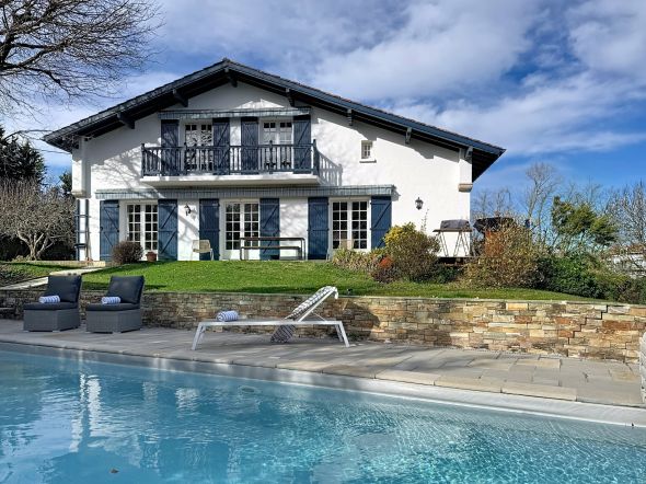 Vente Maison de luxe Arbonne 7&nbsp;Pièces 175&nbsp;m²