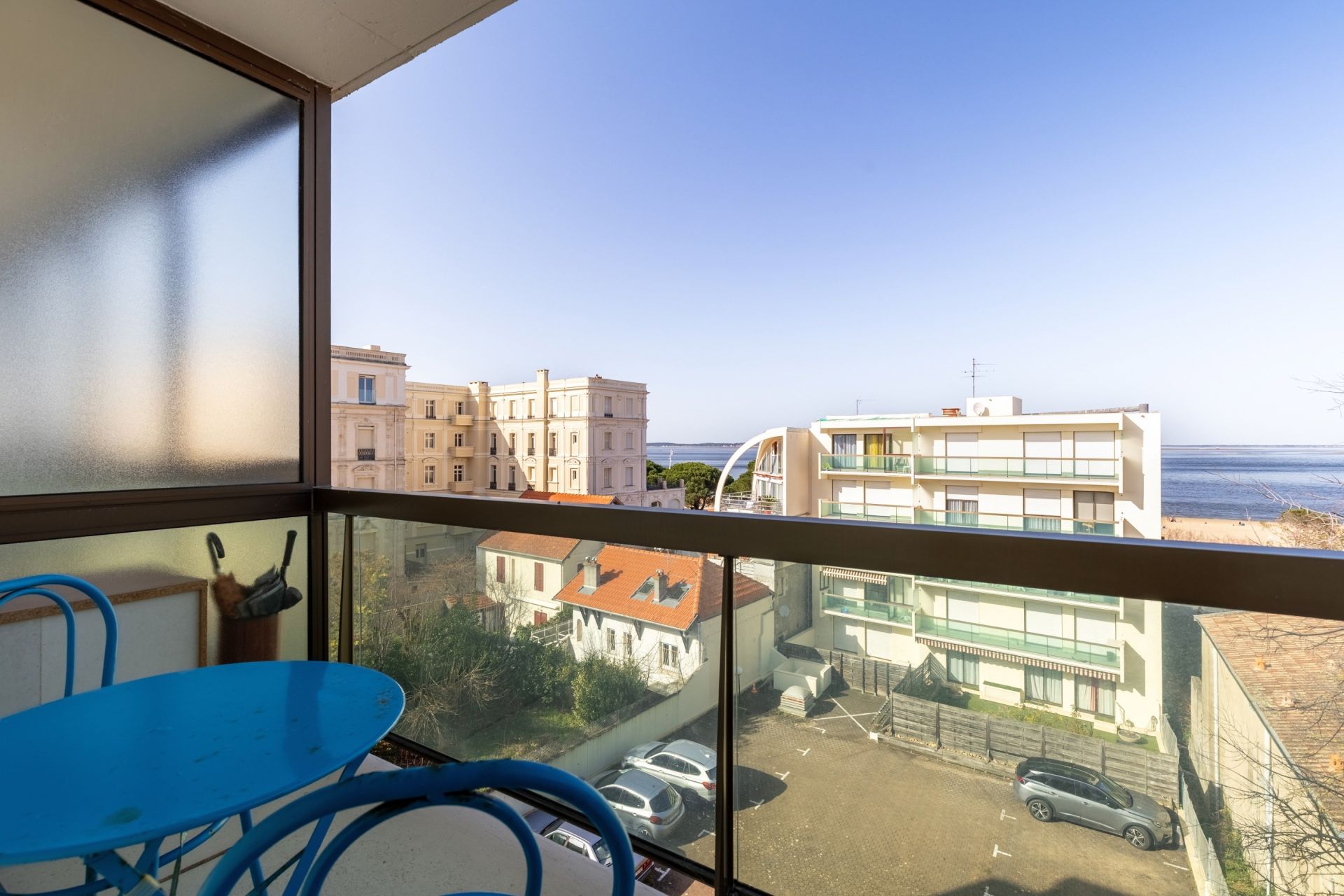 luxury apartment 3 Rooms for sale on ARCACHON (33120)