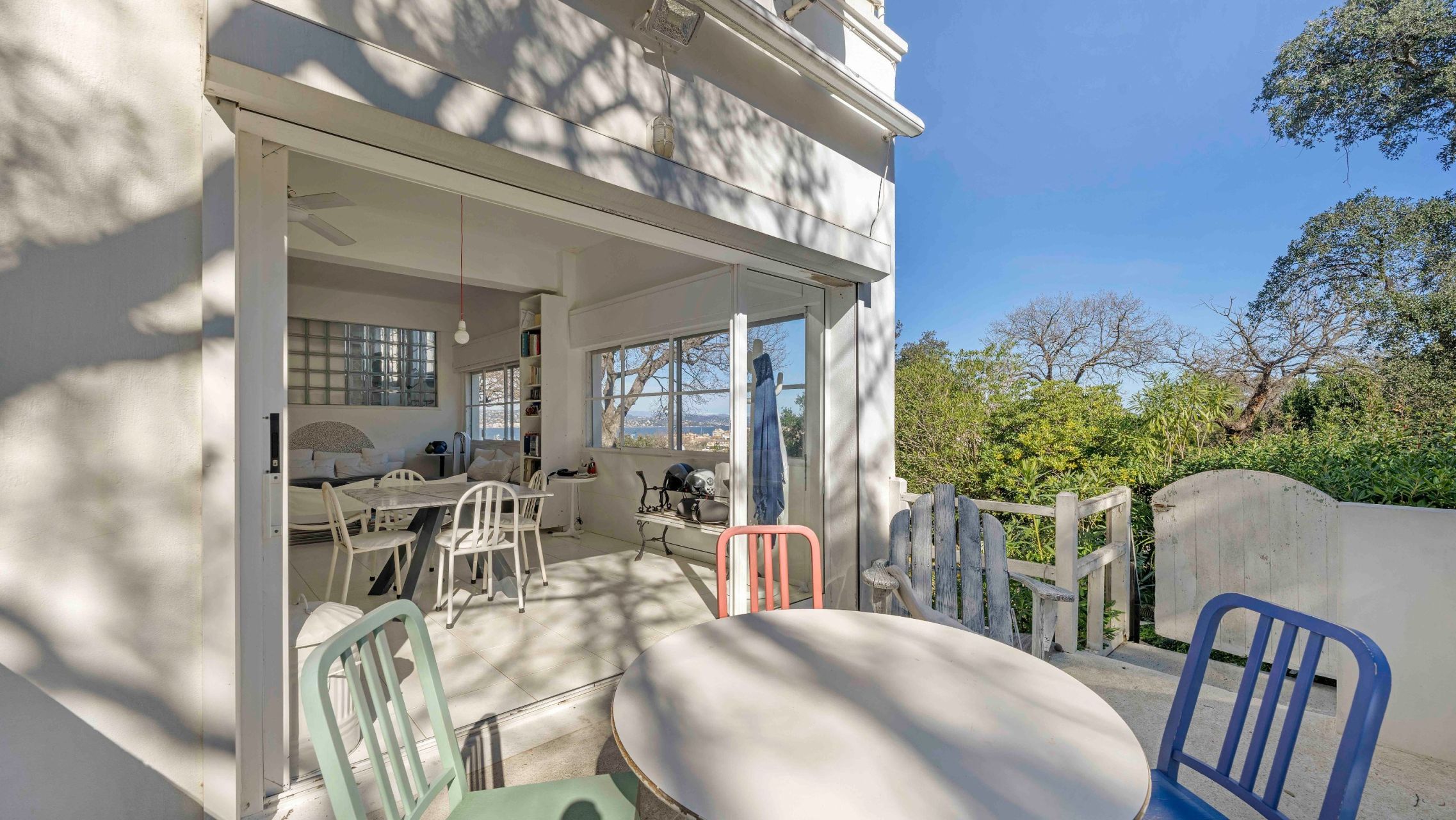 luxury apartment 2 Rooms for sale on ST TROPEZ (83990)