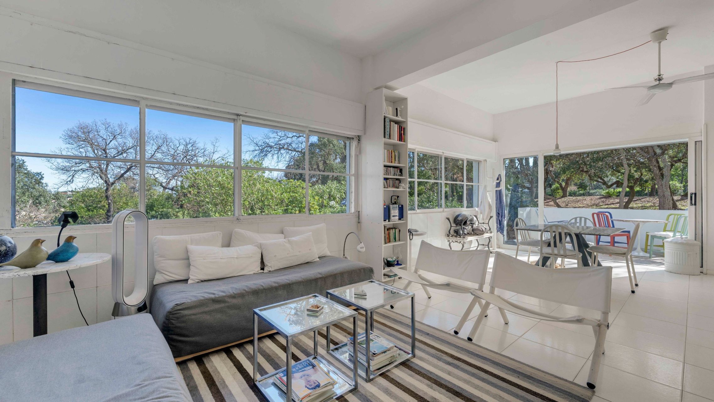 luxury apartment 2 Rooms for sale on ST TROPEZ (83990)