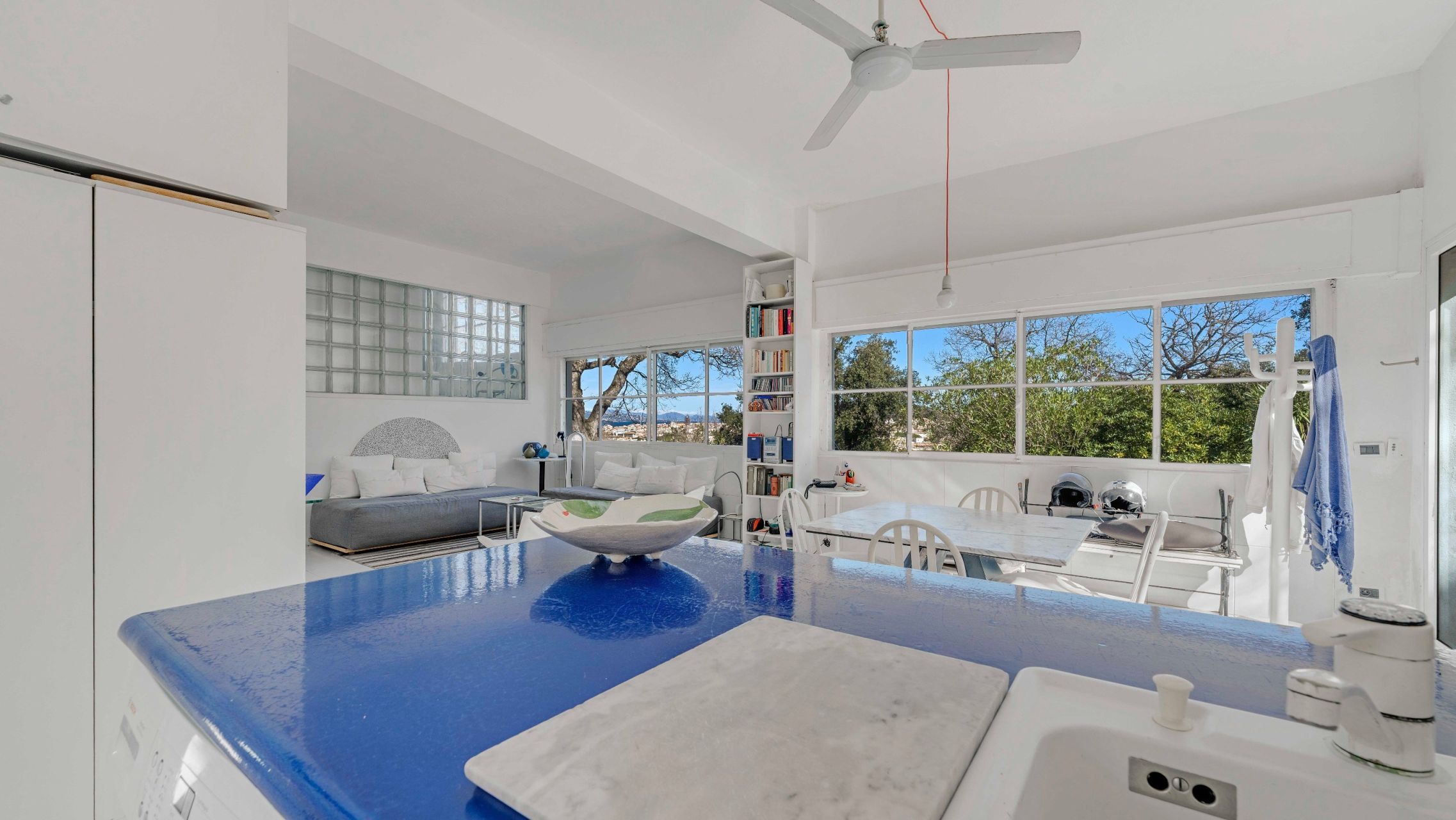 luxury apartment 2 Rooms for sale on ST TROPEZ (83990)