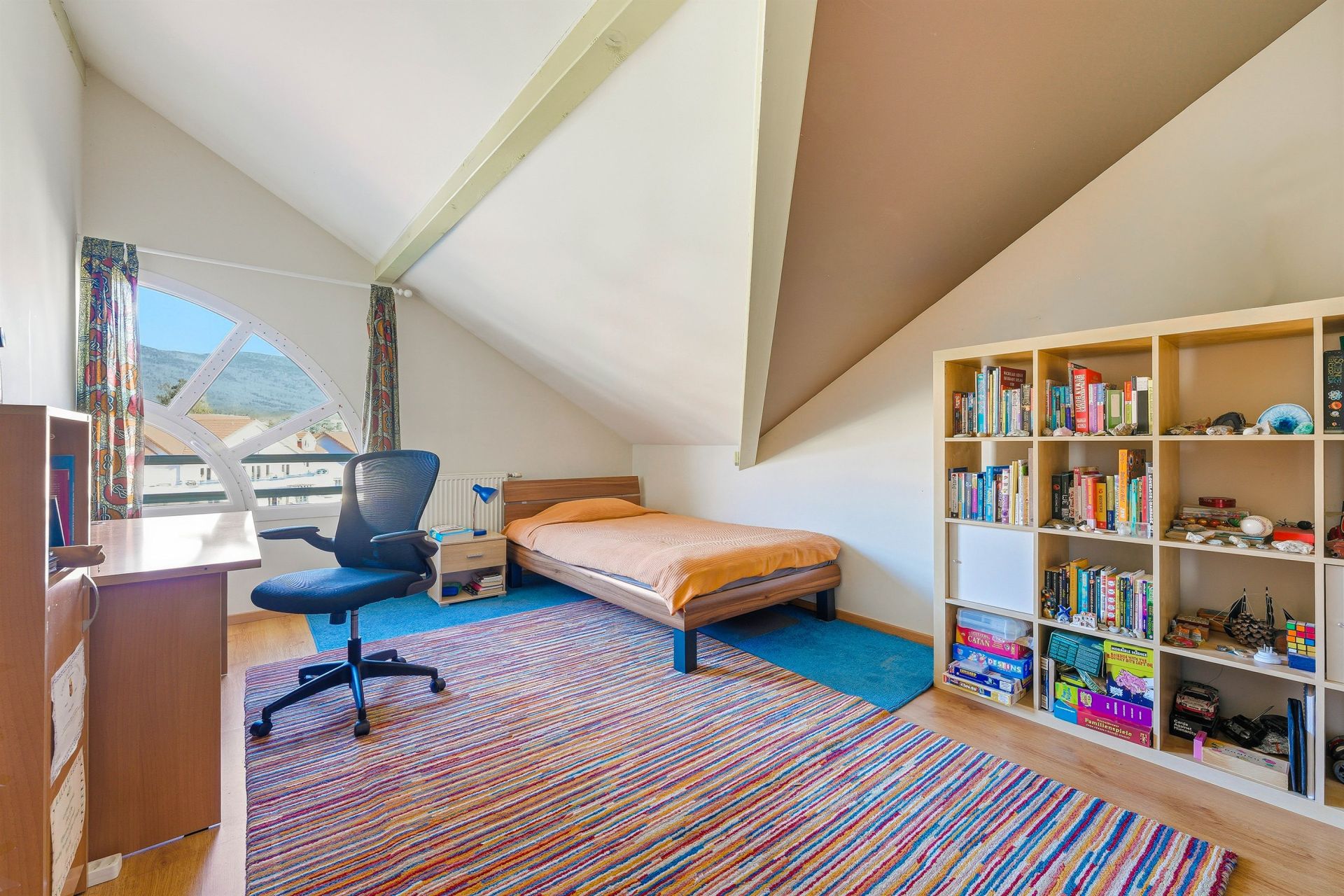 luxury apartment 5 Rooms for sale on DIVONNE LES BAINS (01220)
