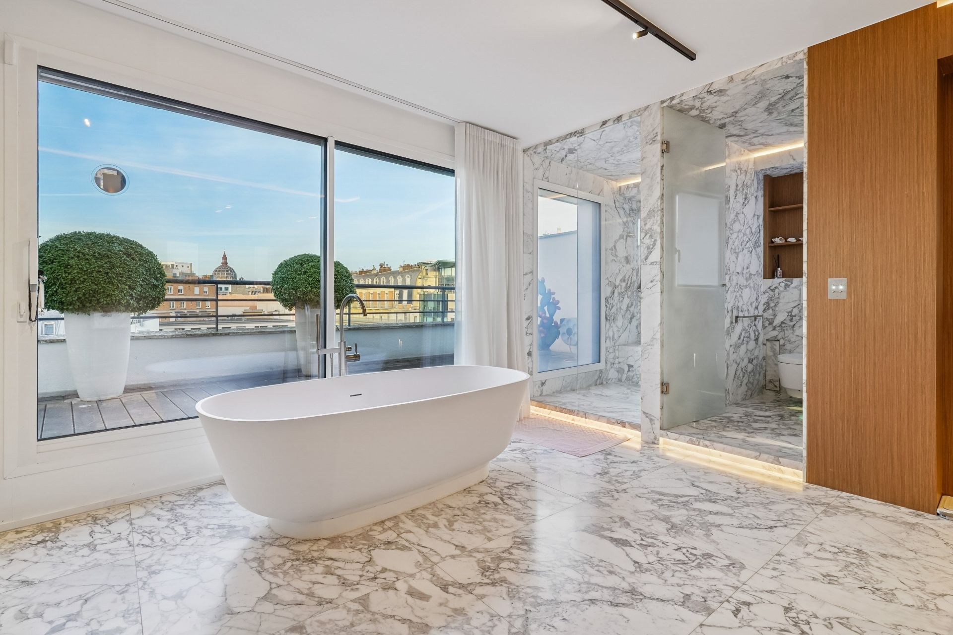 penthouse 4 Rooms for sale on PARIS (75008)