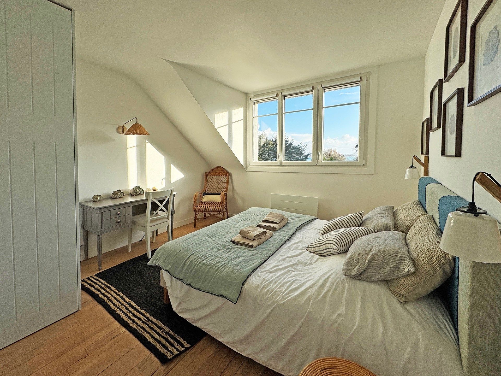 luxury house 10 Rooms for sale on MORGAT (29160)