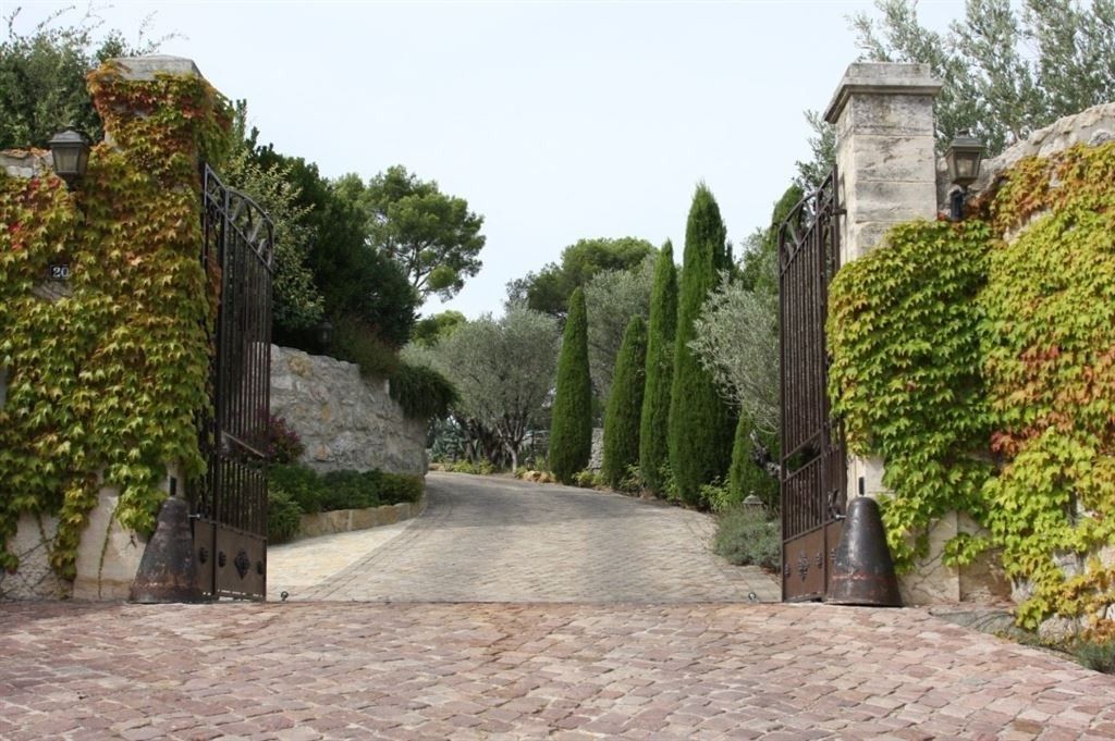 maison de luxe 15 Pièces en vente sur LA CADIERE D AZUR (83740)