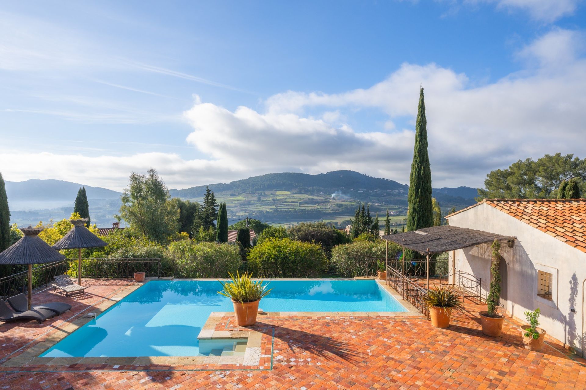 maison de luxe 15 Pièces en vente sur LA CADIERE D AZUR (83740)